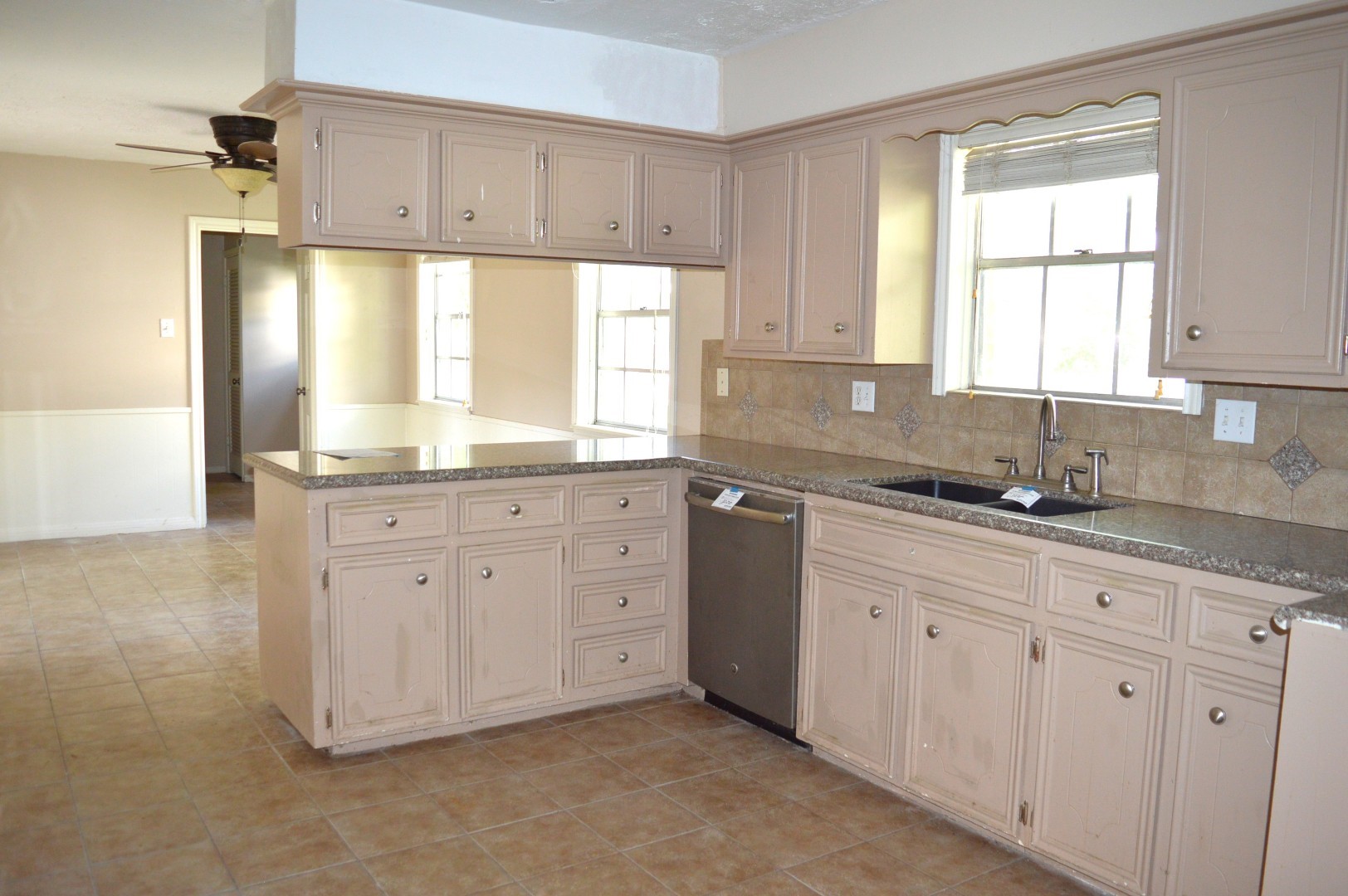 314 Tara Park Property Photo 11