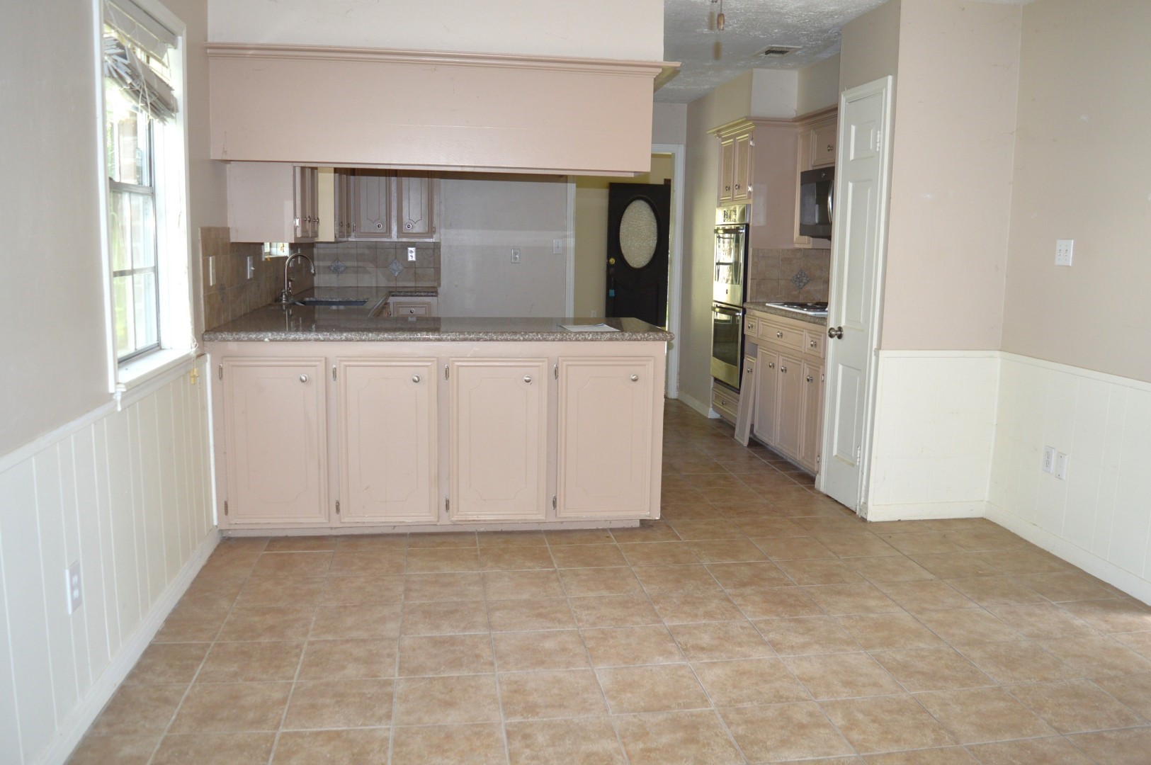 314 Tara Park Property Photo 13