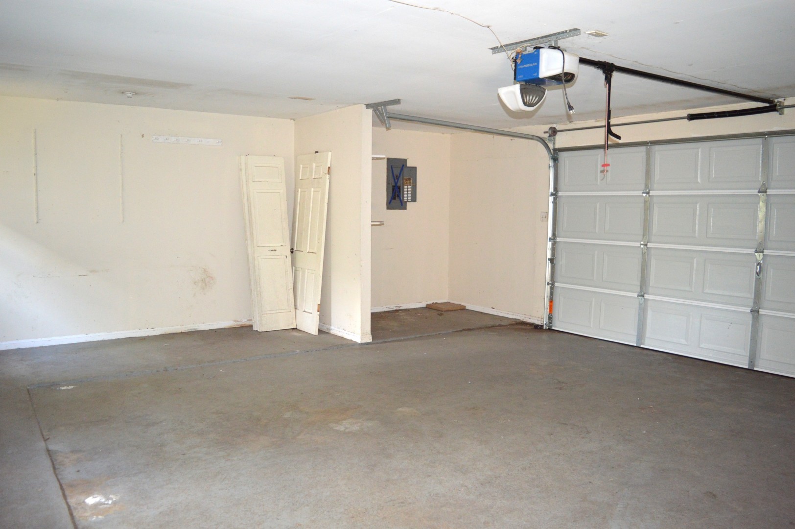 314 Tara Park Property Photo 31