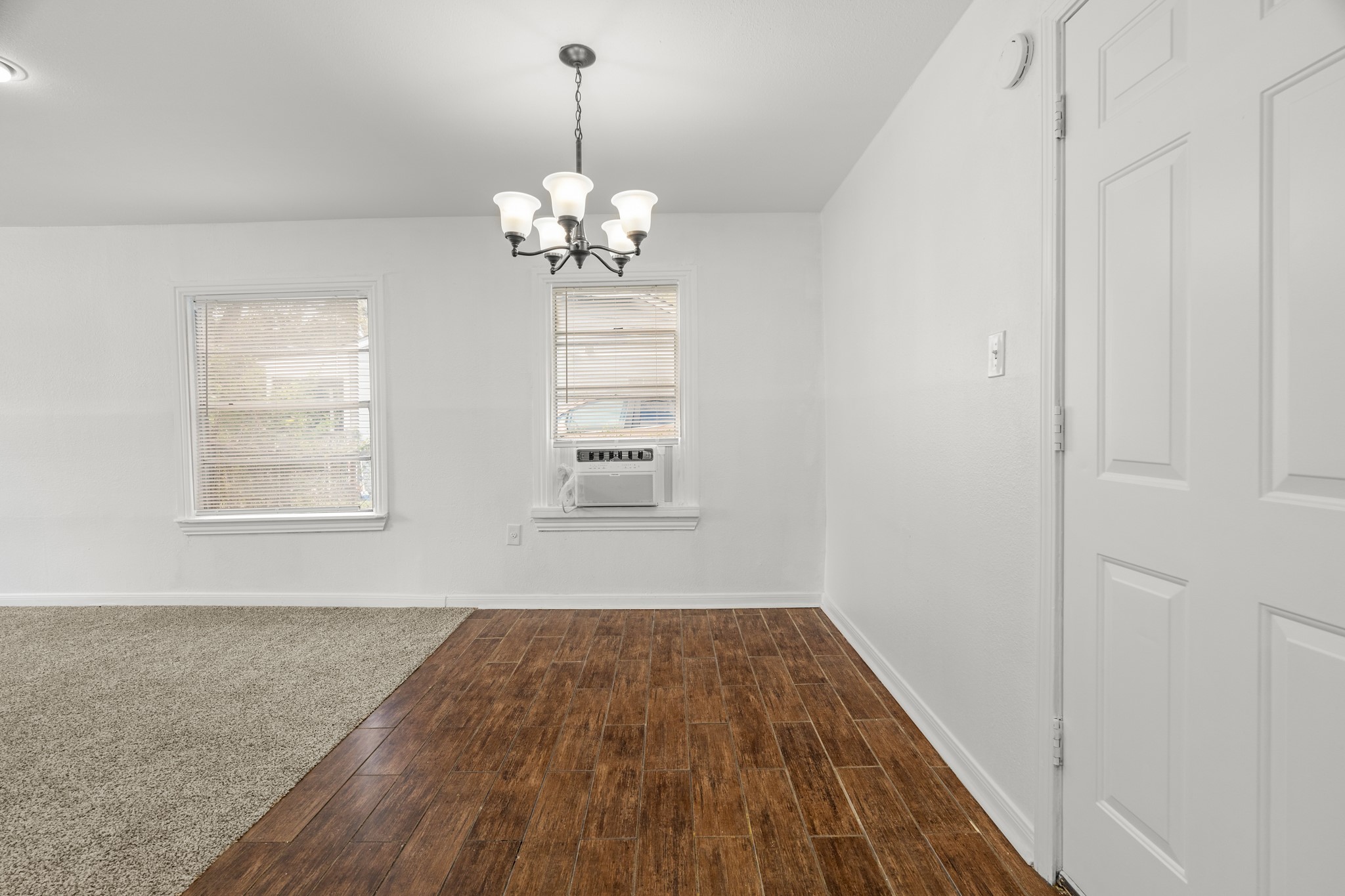 729 E 41st Street Property Photo 11