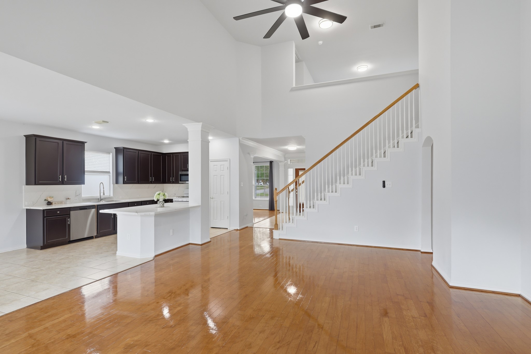 15902 Emerald Briar Lane Property Photo 5