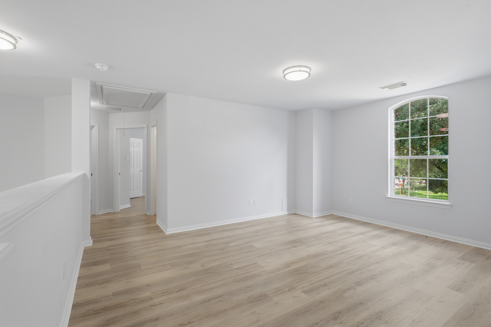 15902 Emerald Briar Lane Property Photo 18
