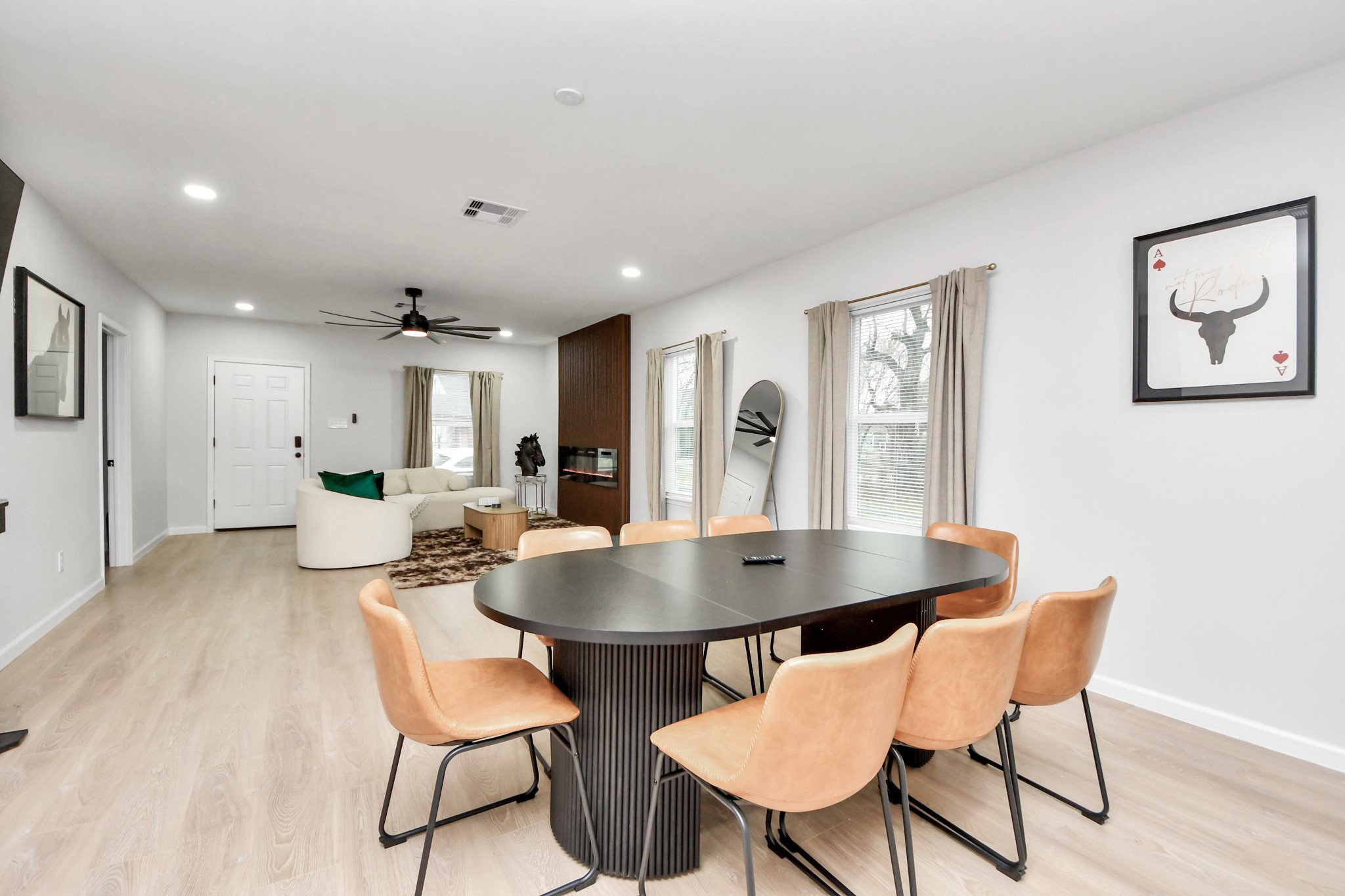 2811 Winbern Street Property Photo 11