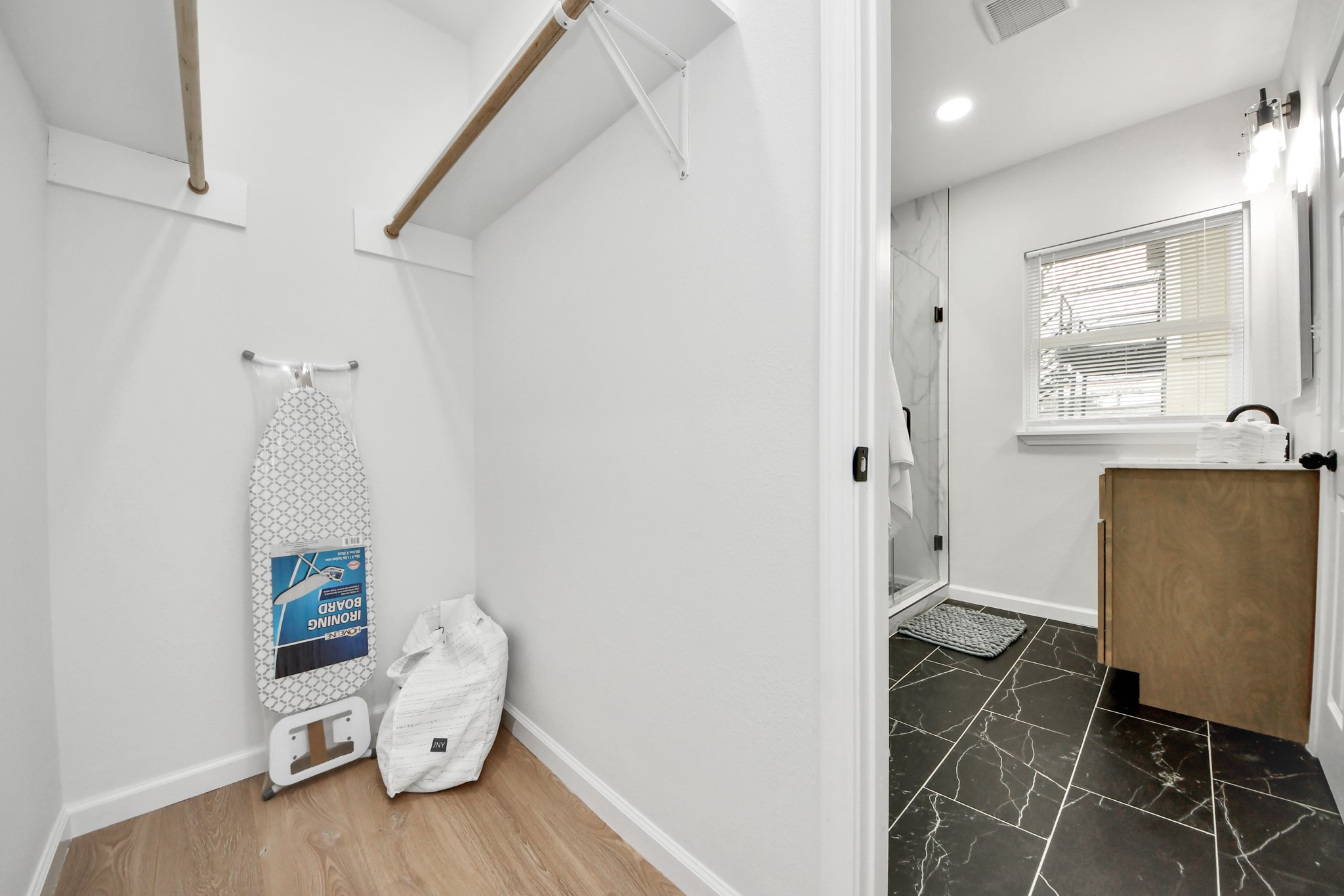2811 Winbern Street Property Photo 40