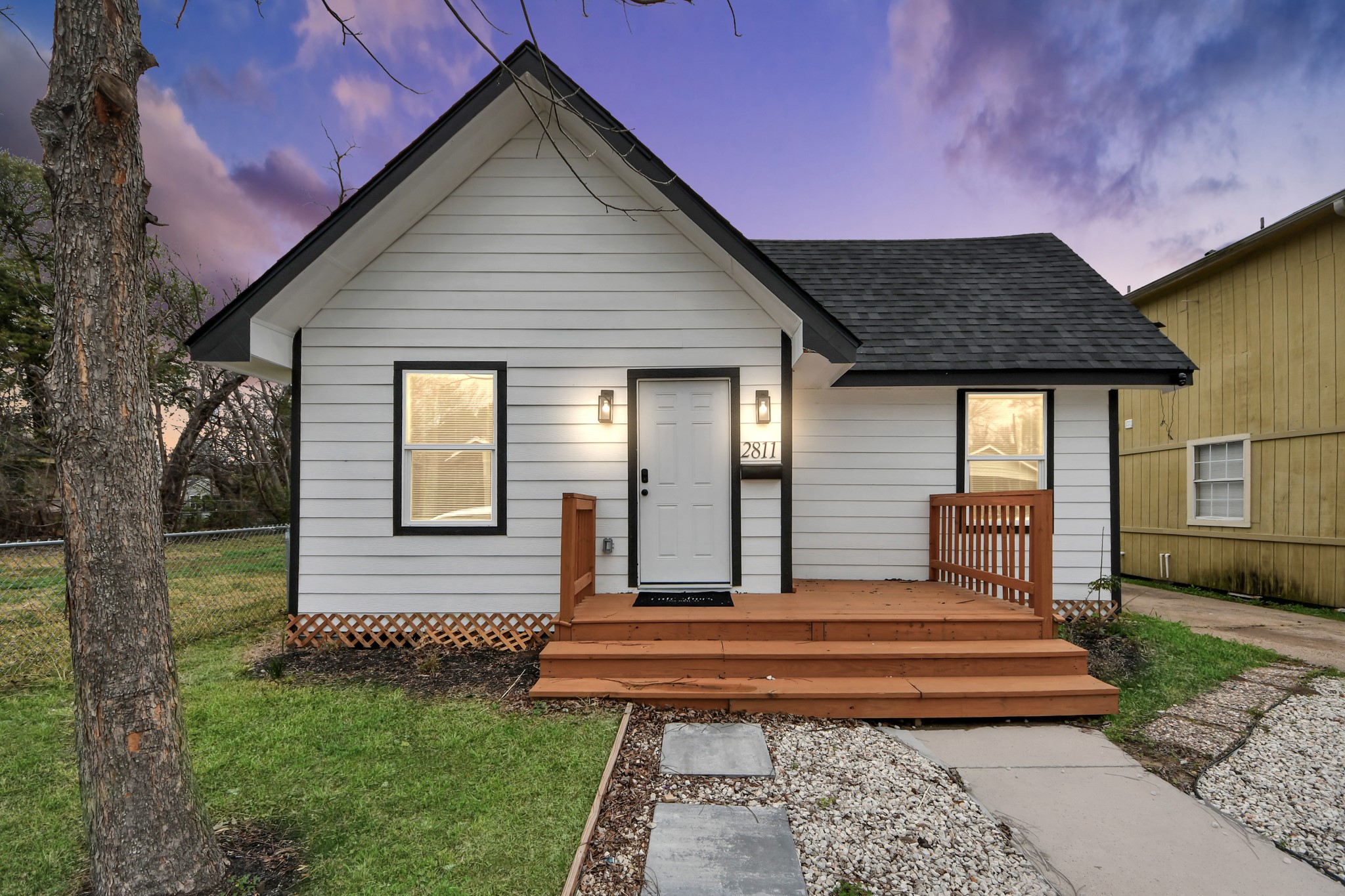 2811 Winbern Street Property Photo 45