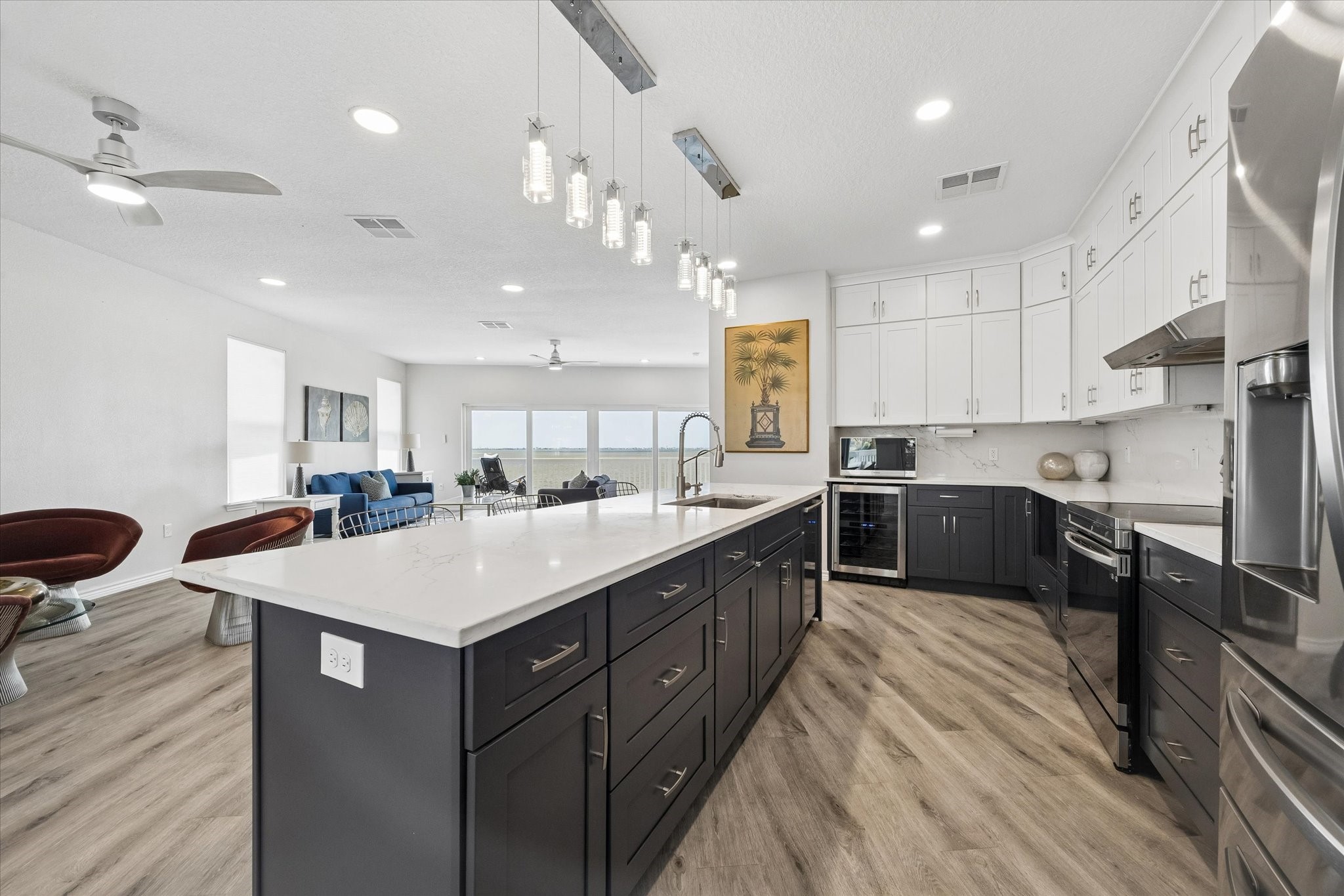 106 Quayside Drive Property Photo 14