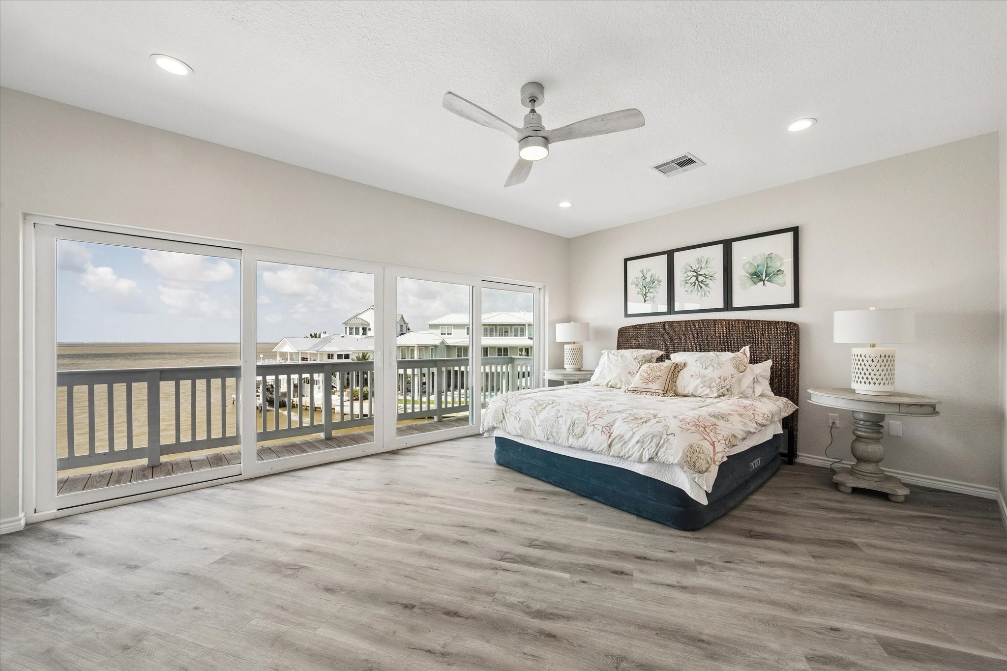 106 Quayside Drive Property Photo 15
