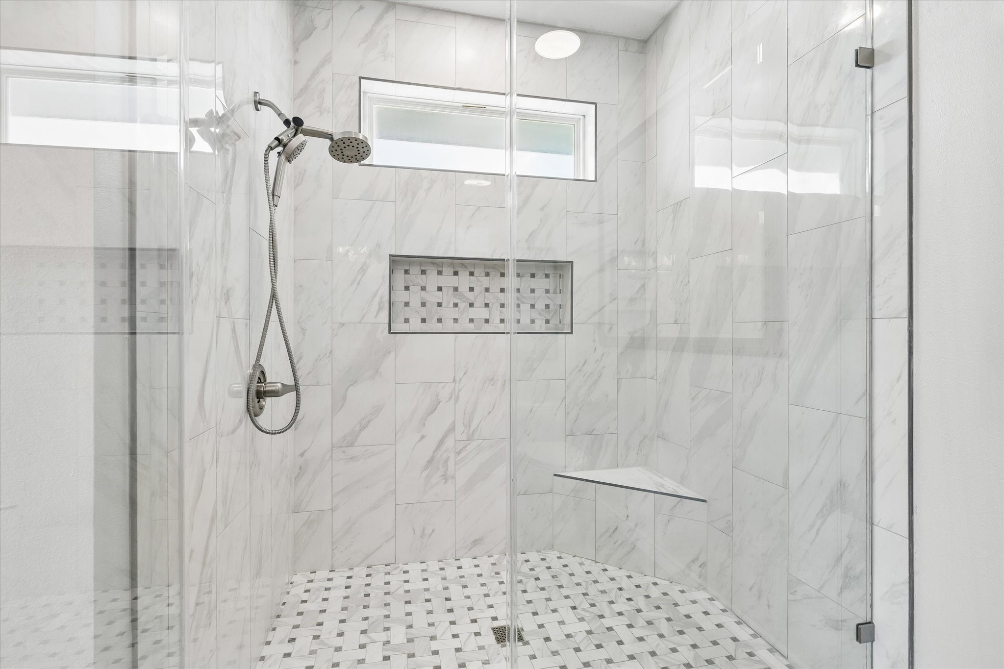 106 Quayside Drive Property Photo 18