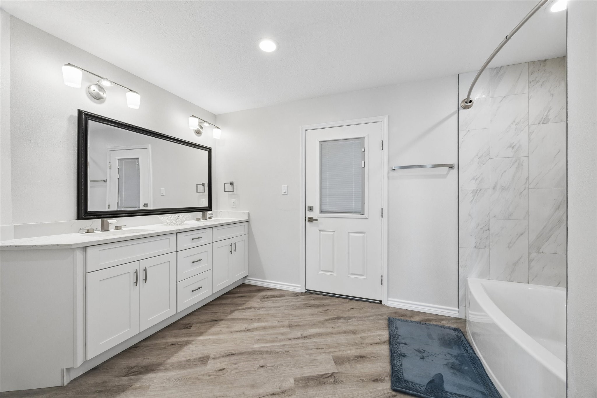 106 Quayside Drive Property Photo 20