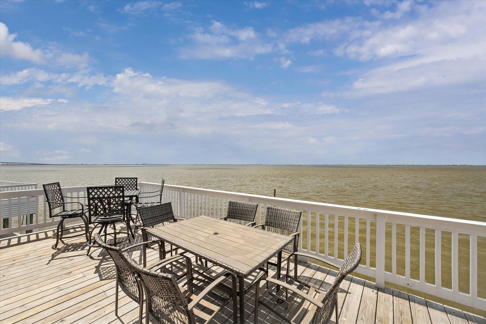 106 Quayside Drive Property Photo 27