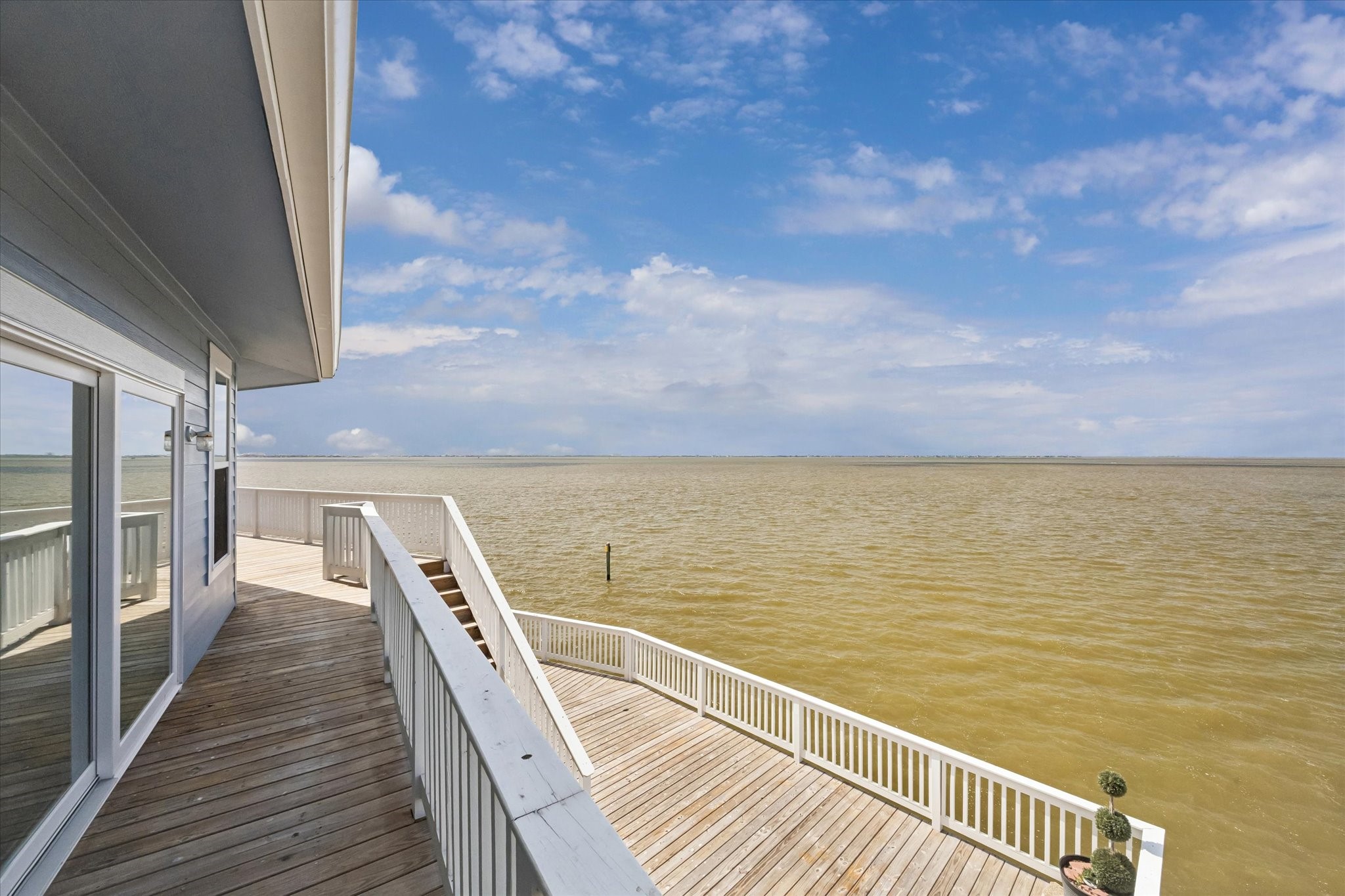 106 Quayside Drive Property Photo 31