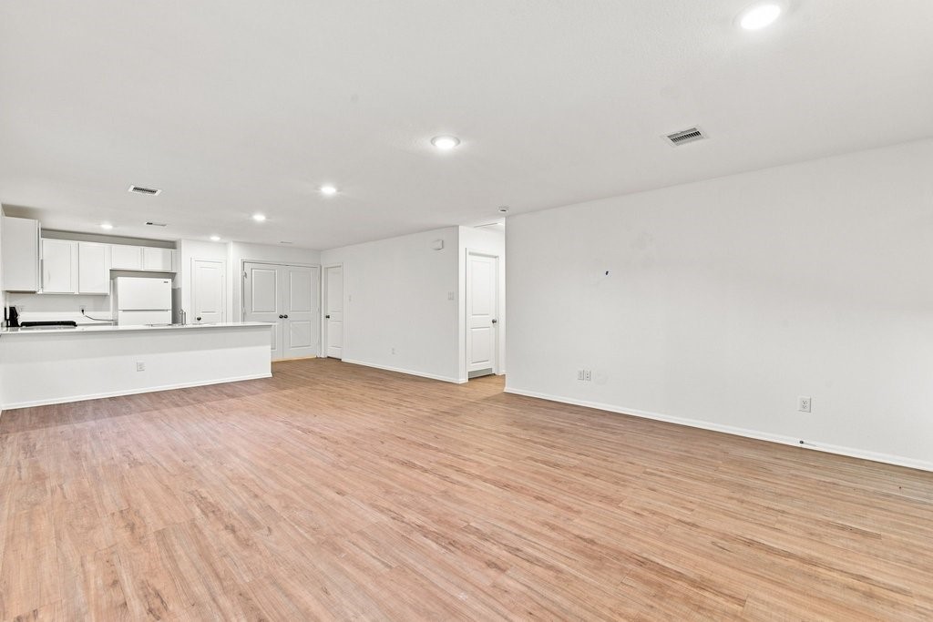 7227 Gorrion Drive Property Photo 4