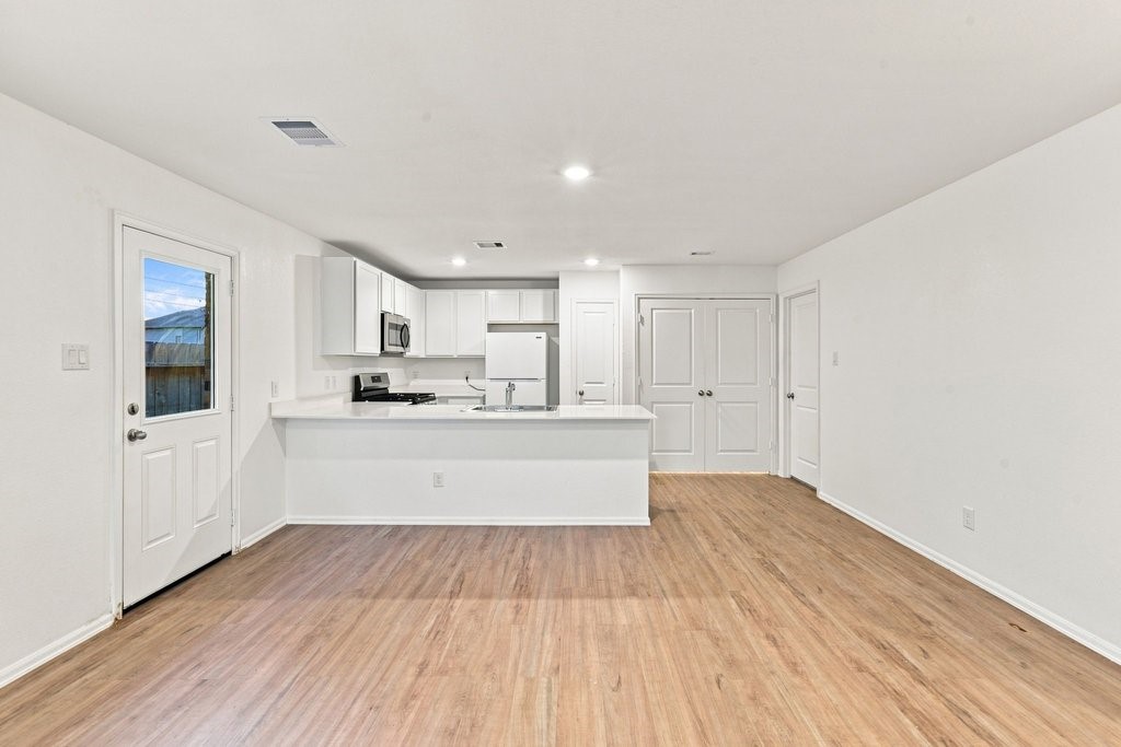 7227 Gorrion Drive Property Photo 8