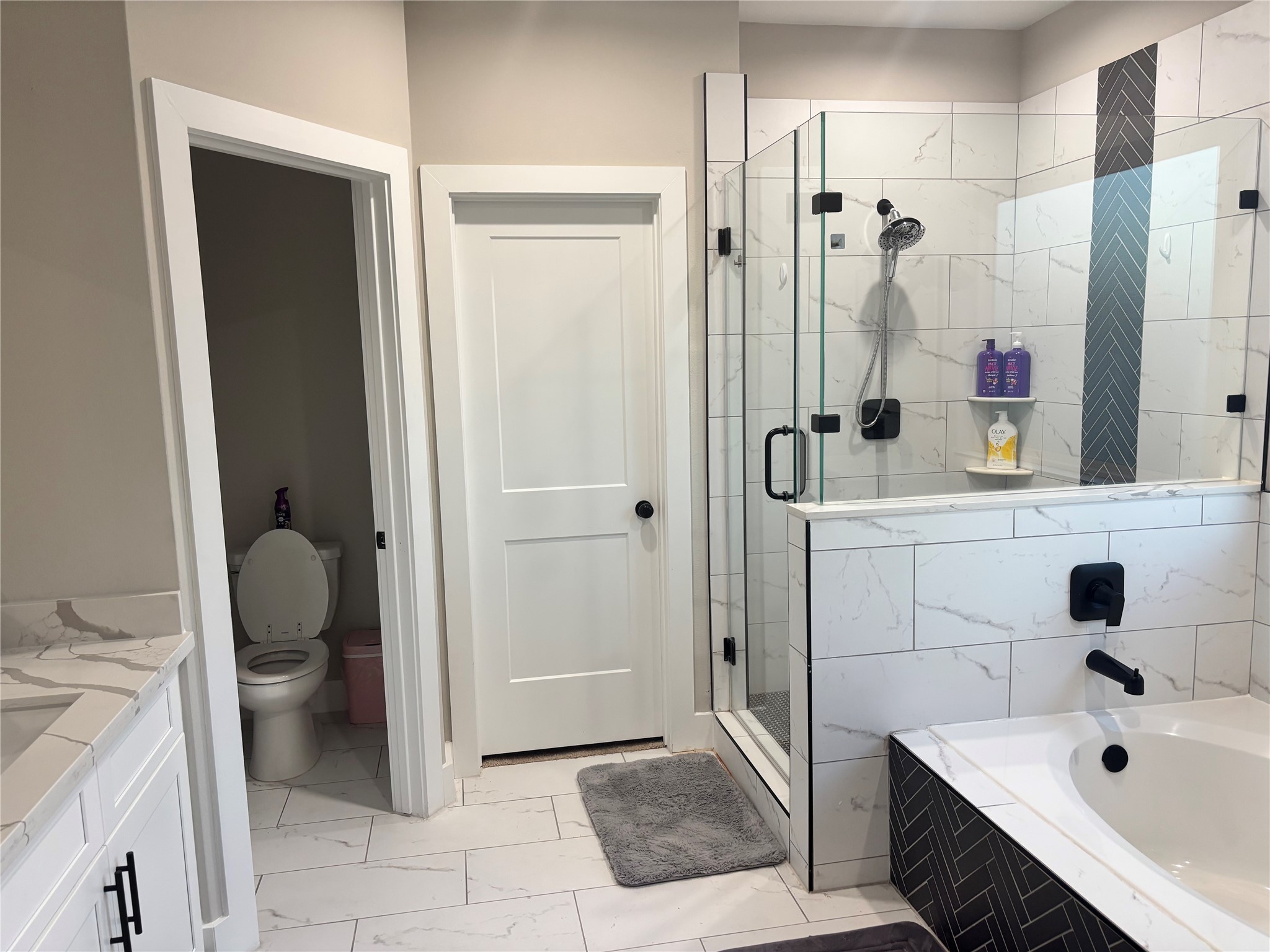 6831 Paris Street Property Photo 8