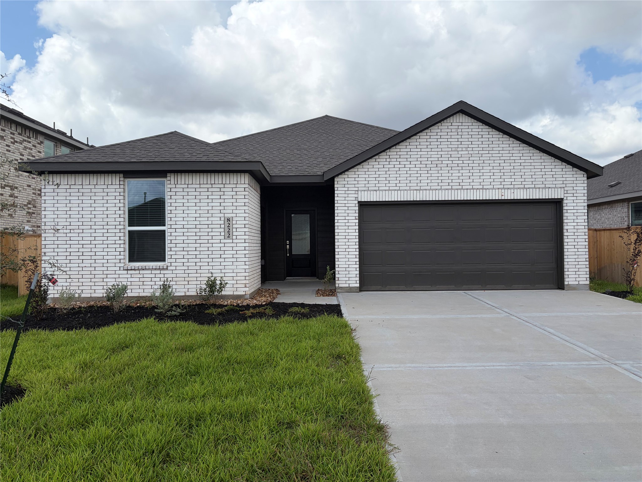 8222 Rustic Pine Trail Property Photo 1