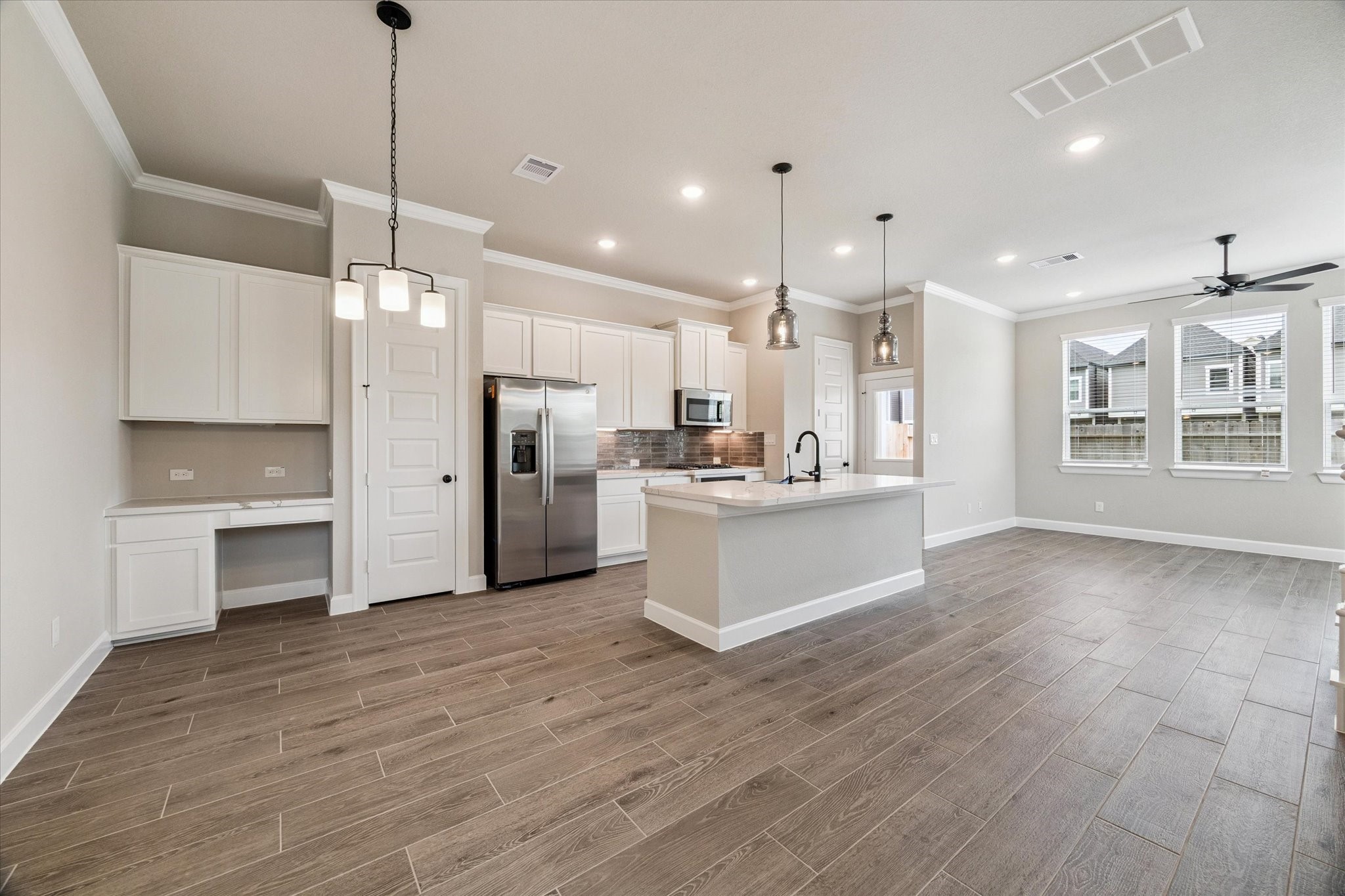 5617 Iris Harvest Drive Property Photo 3