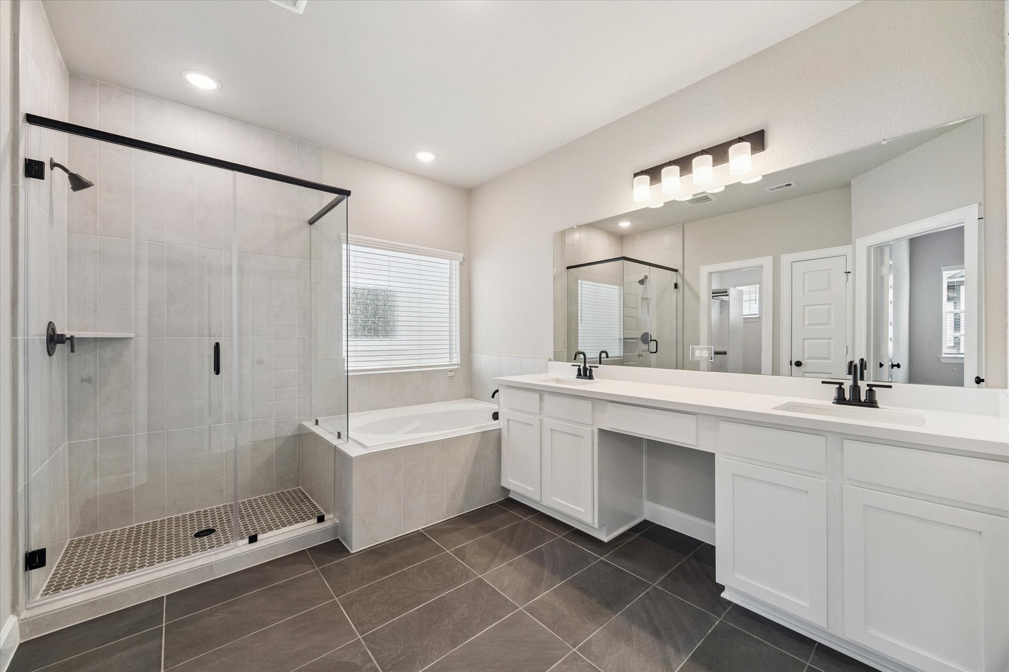 5617 Iris Harvest Drive Property Photo 6