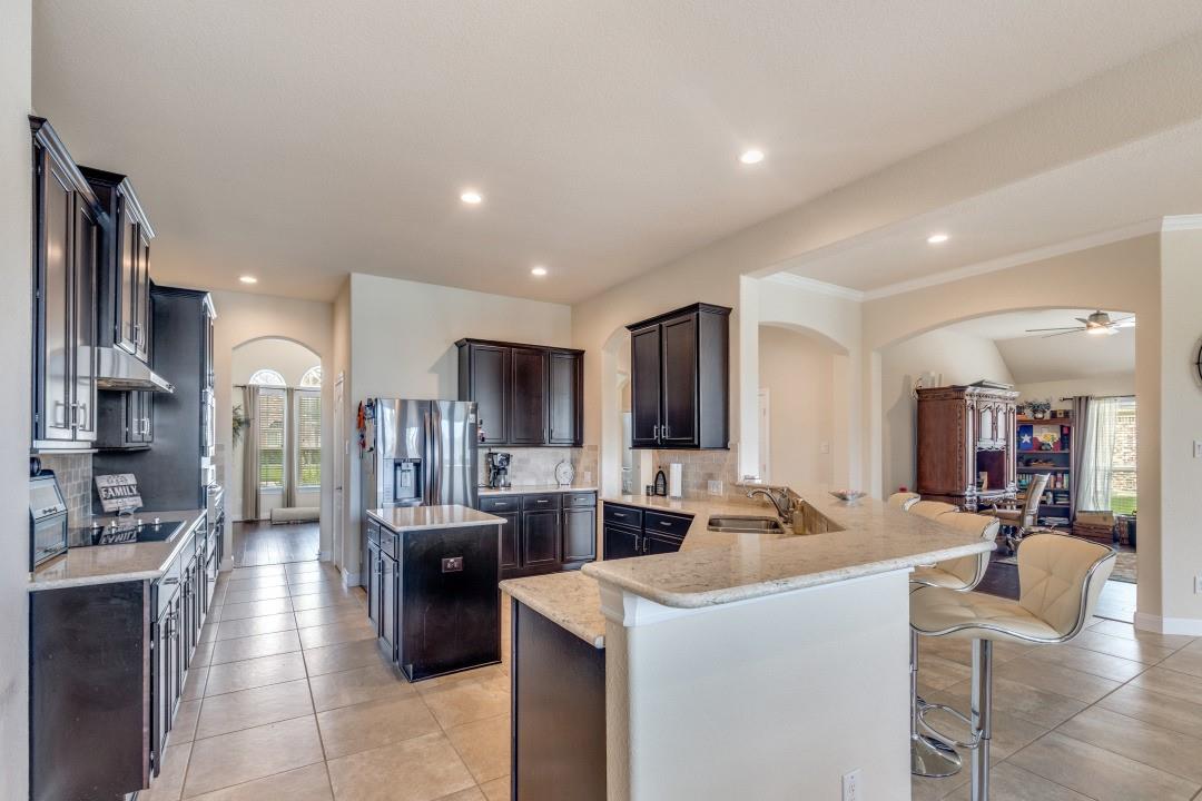 11219 Kings Point Boulevard Boulevard, Mont Belvieu Tx 77535 Property Photo 12