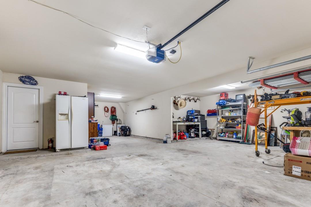 11219 Kings Point Boulevard Boulevard, Mont Belvieu Tx 77535 Property Photo 36