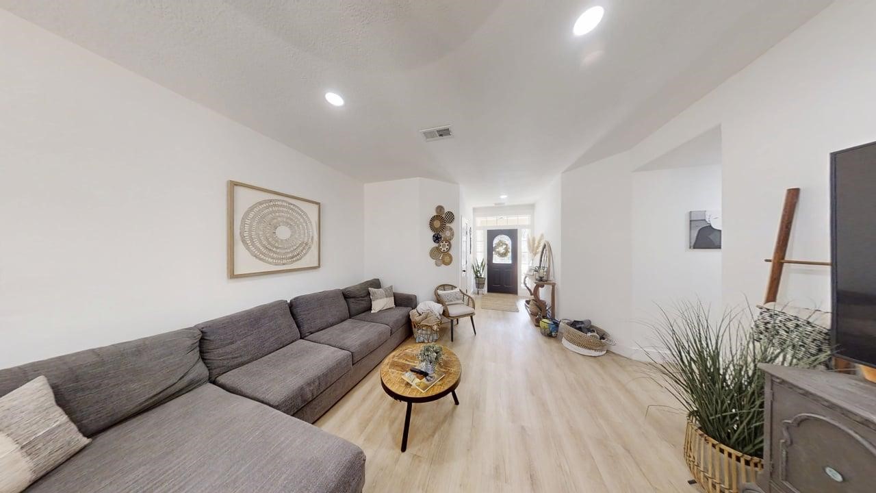 13934 Dolphin Drive Property Photo 6