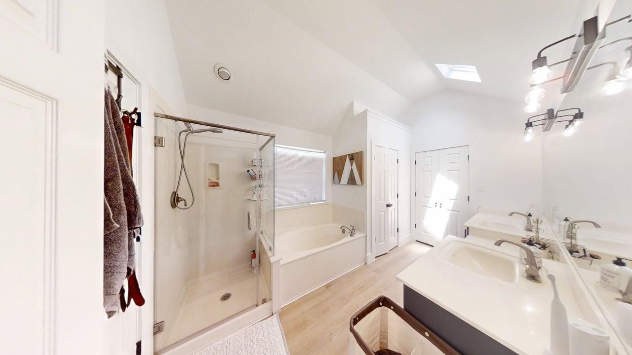 13934 Dolphin Drive Property Photo 24