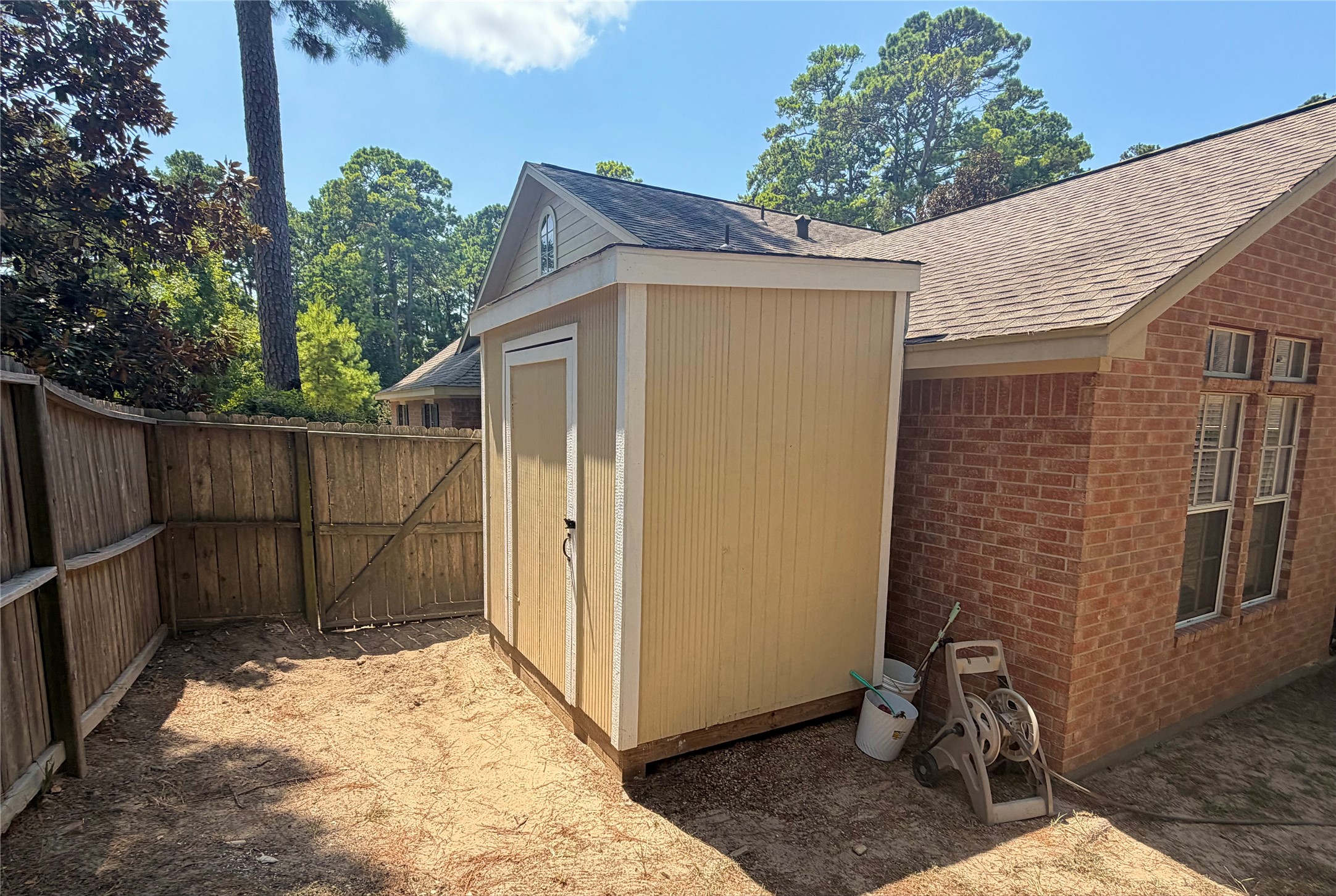 13934 Dolphin Drive Property Photo 28