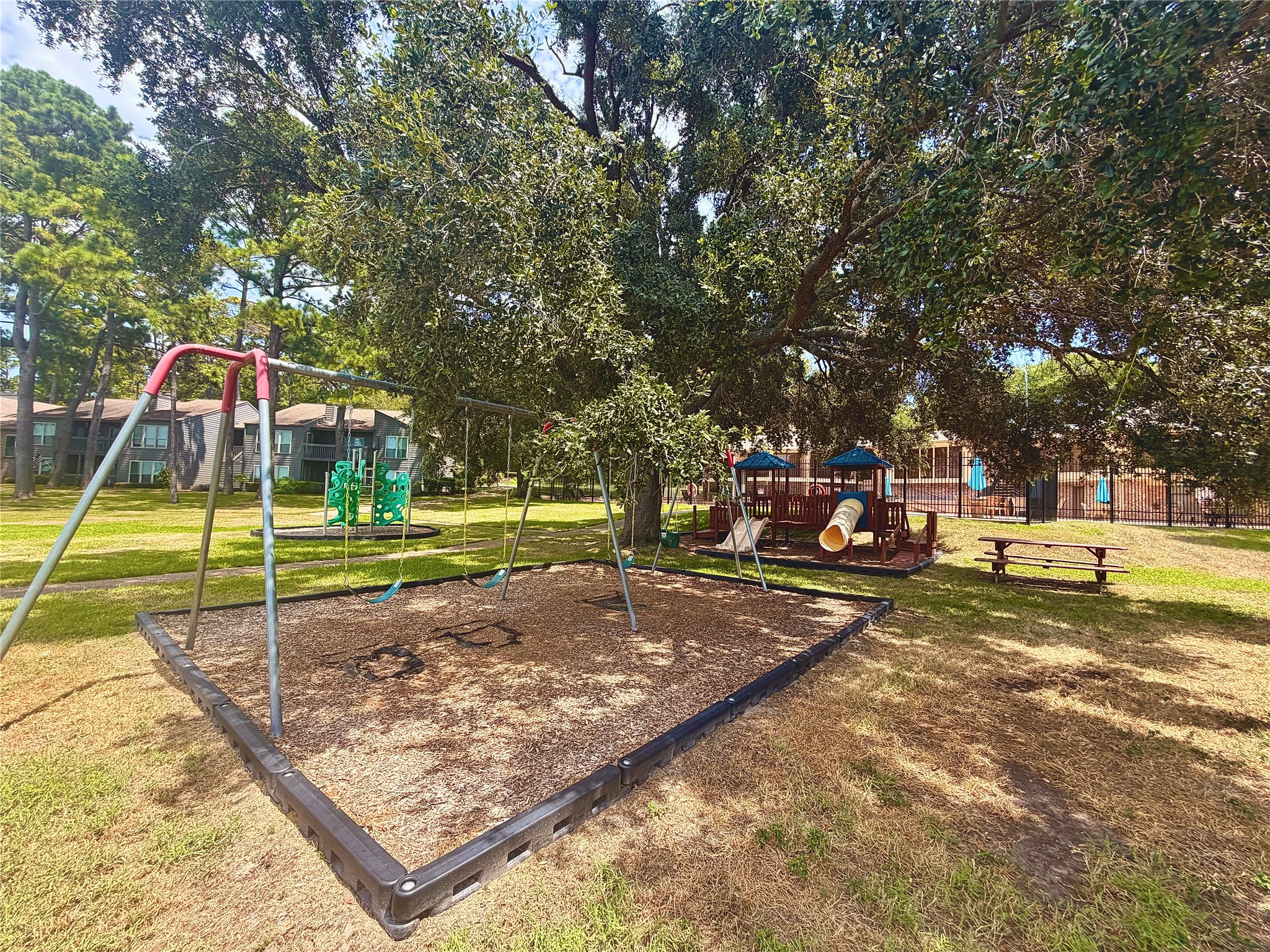 13934 Dolphin Drive Property Photo 35