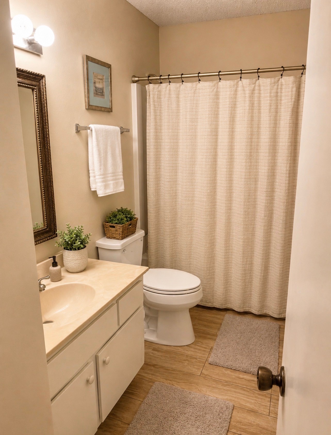 12033 Bob White Drive Property Photo 8