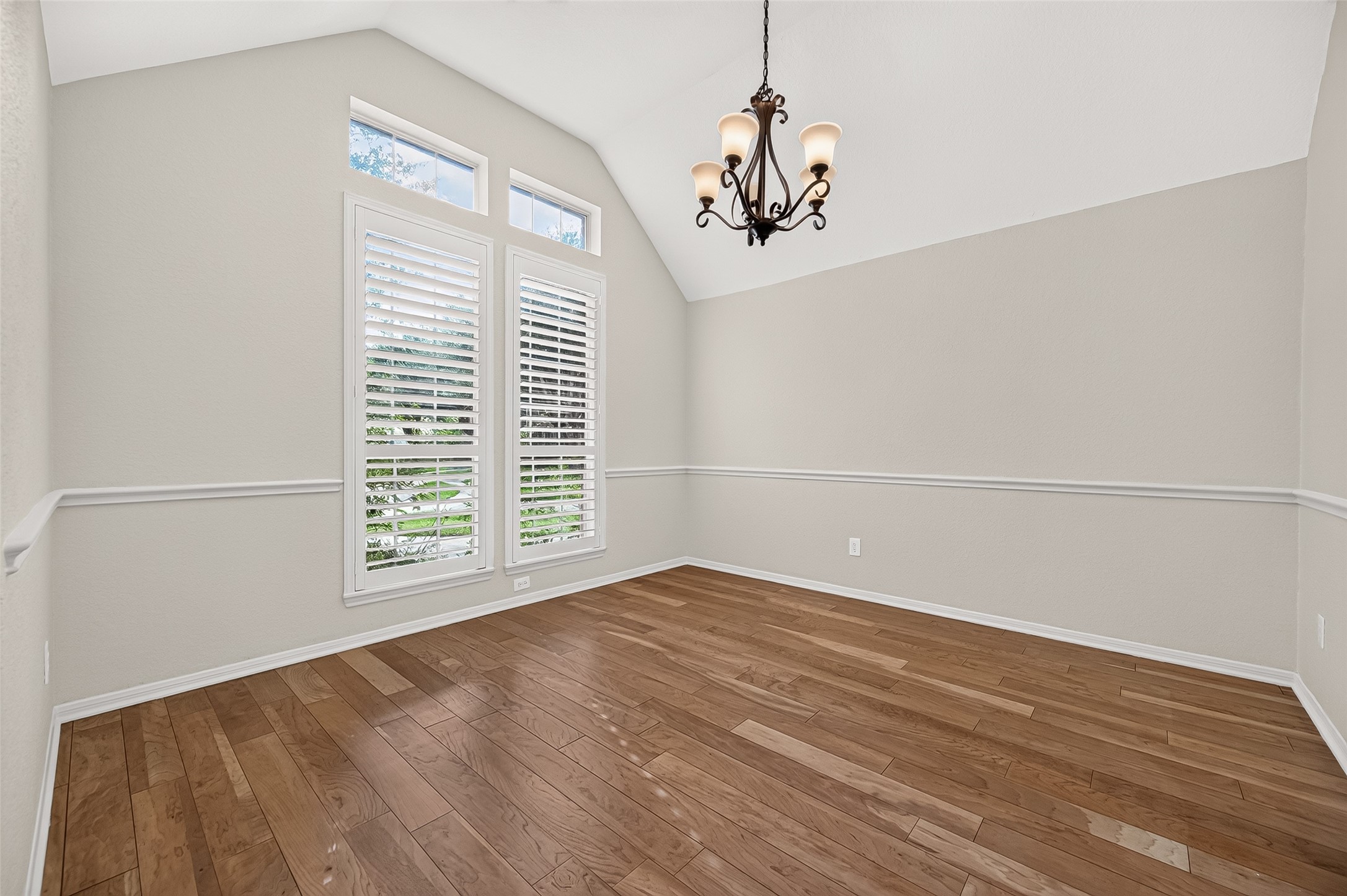 5242 Fountainbrook Lane Property Photo 14