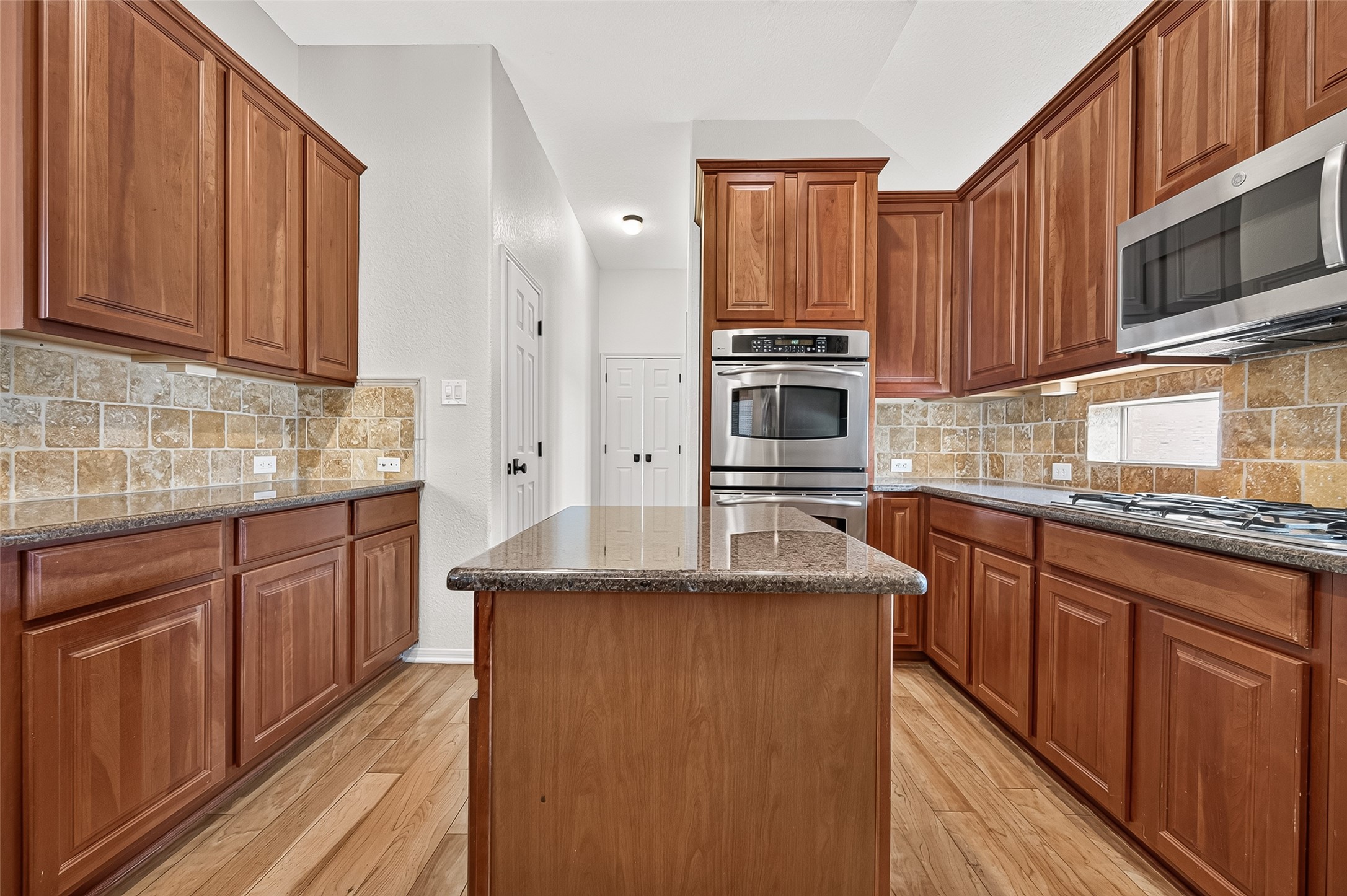 5242 Fountainbrook Lane Property Photo 26