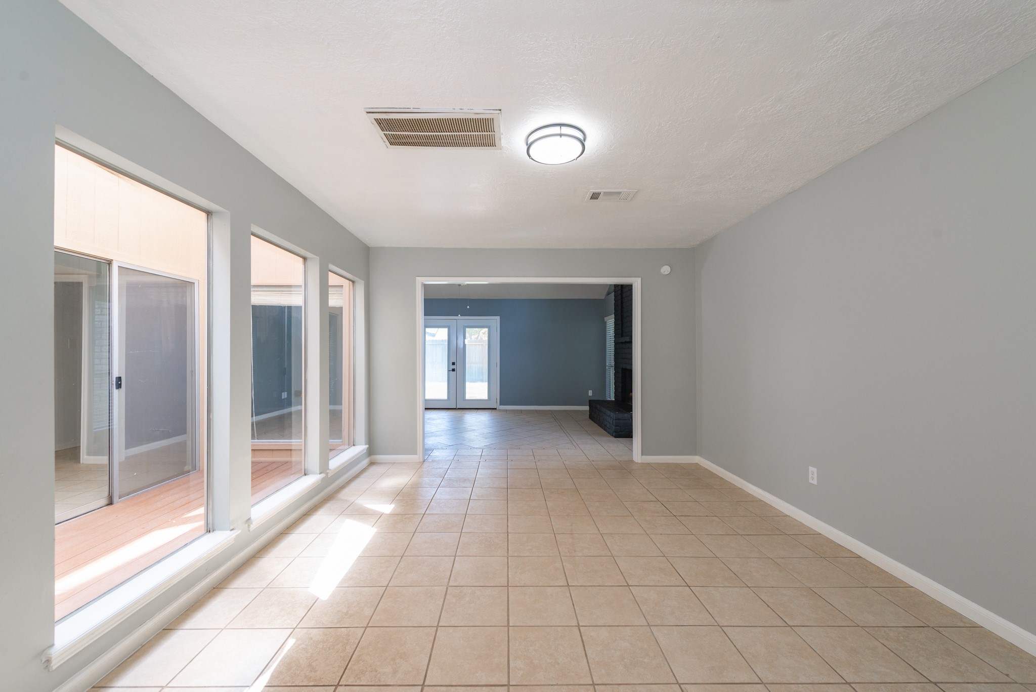 1022 White Sands Road Property Photo 11