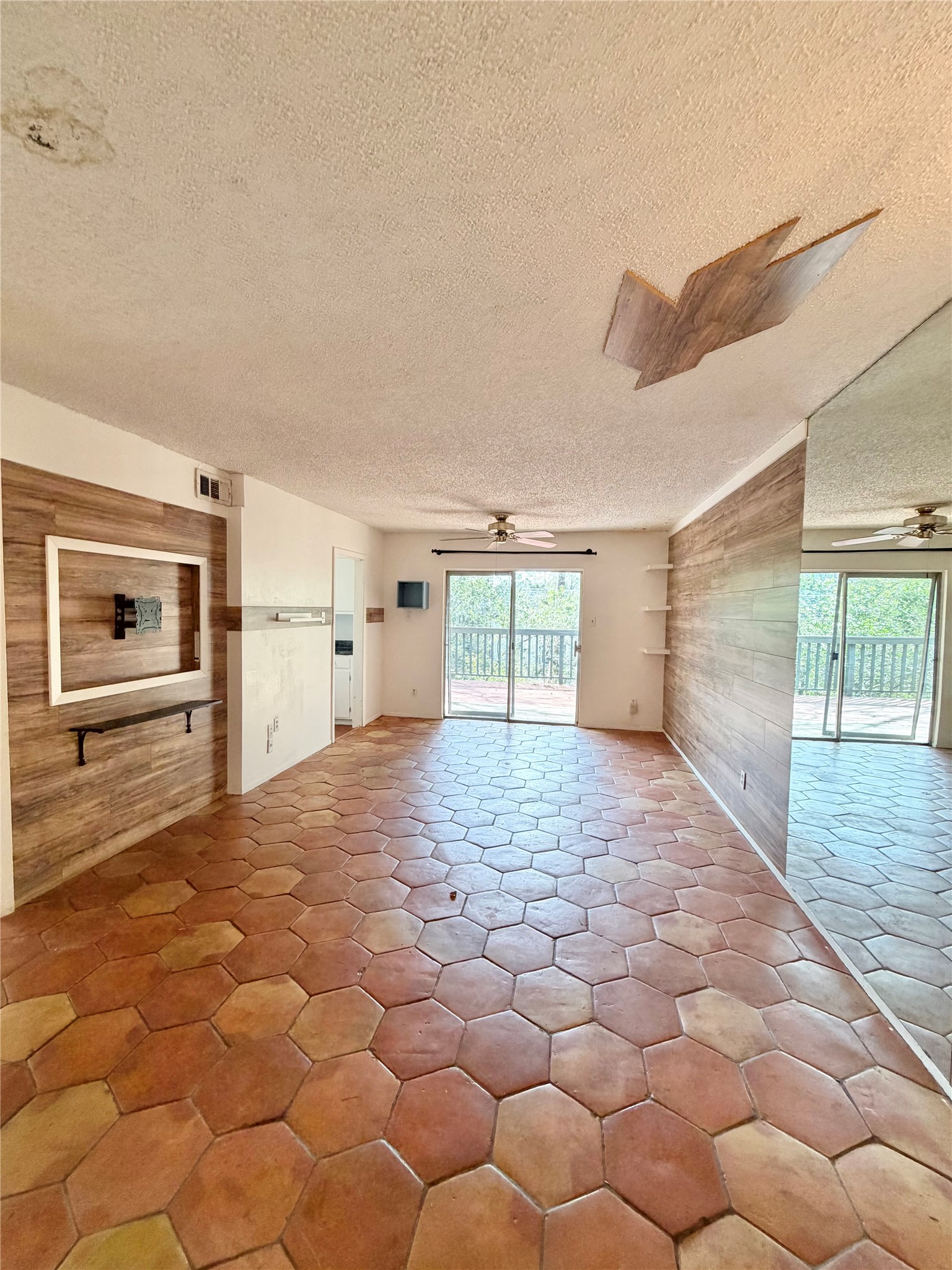 8281 Kingsbrook Road 256 Property Photo 4