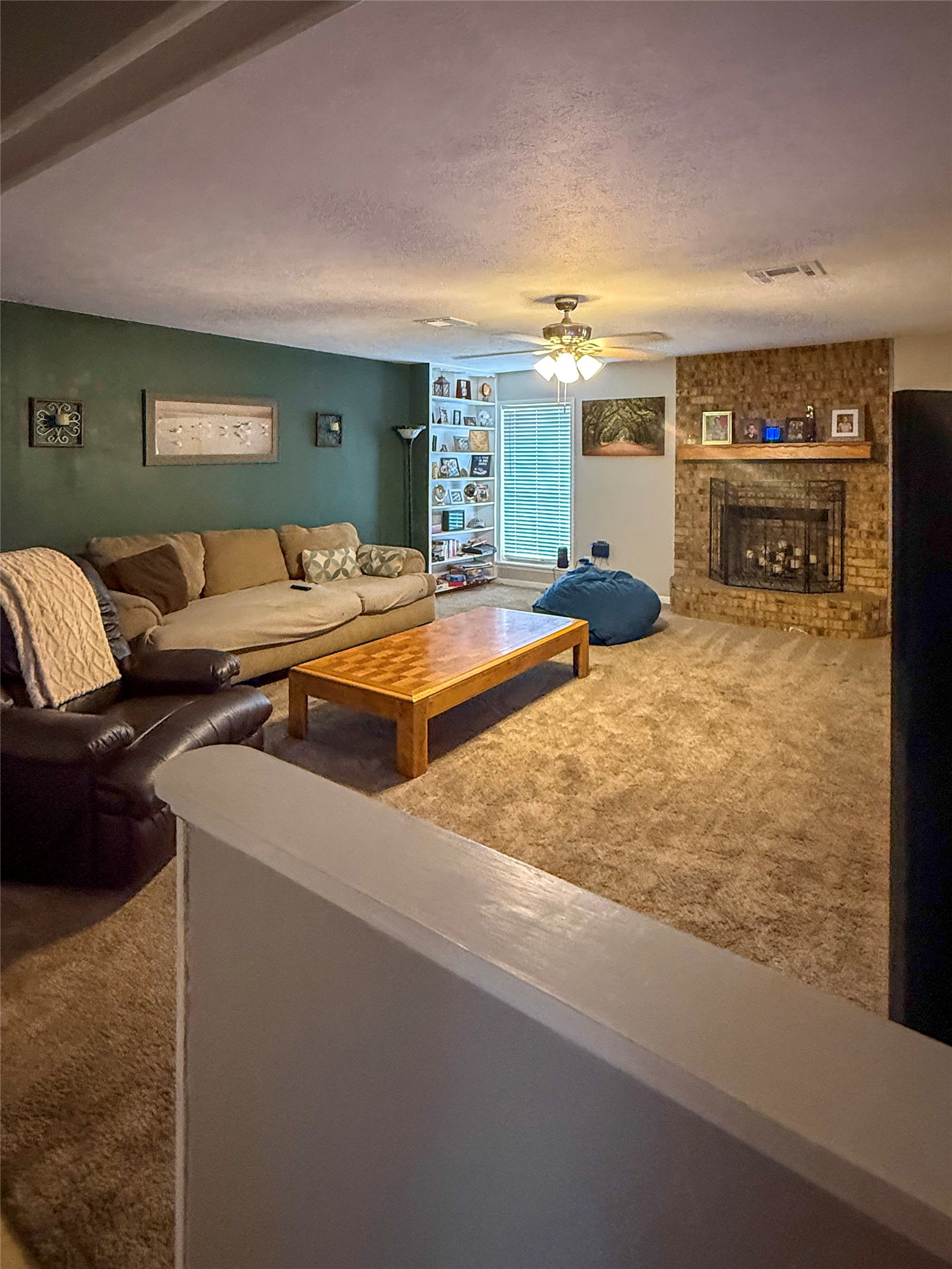 616 Lakeview Drive Property Photo 4