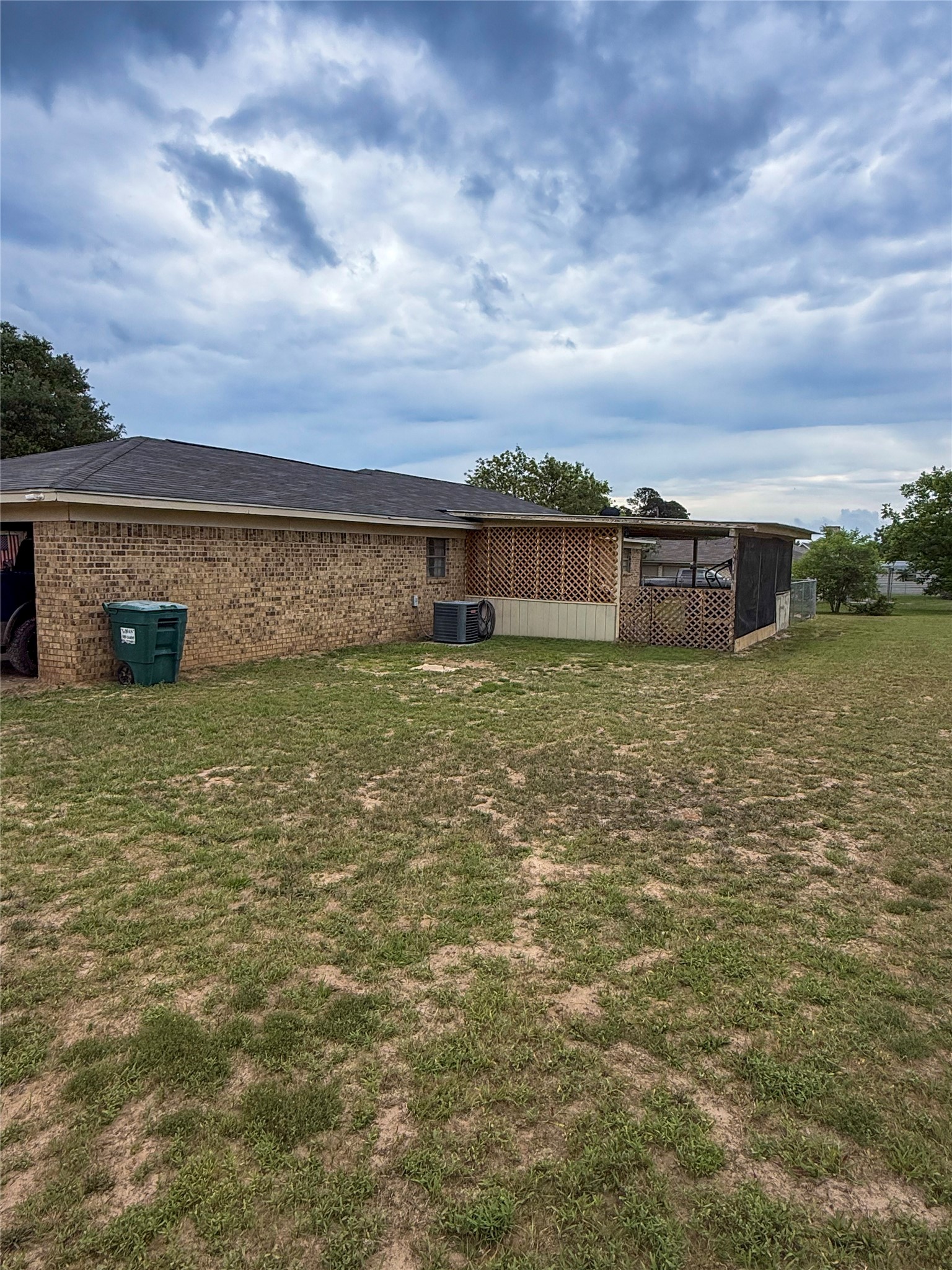 616 Lakeview Drive Property Photo 28