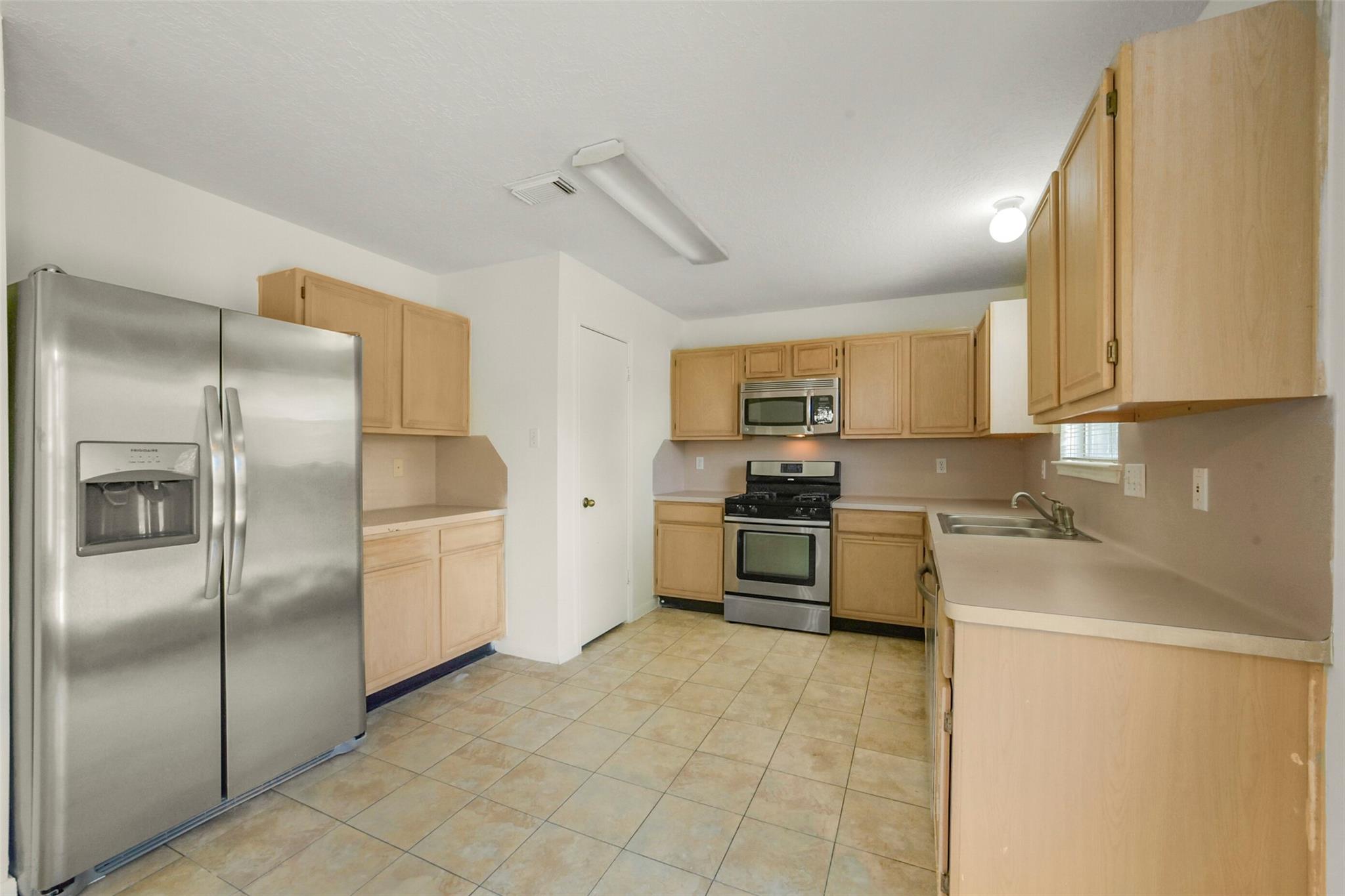 12739 Timbermeadow Drive Property Photo 11