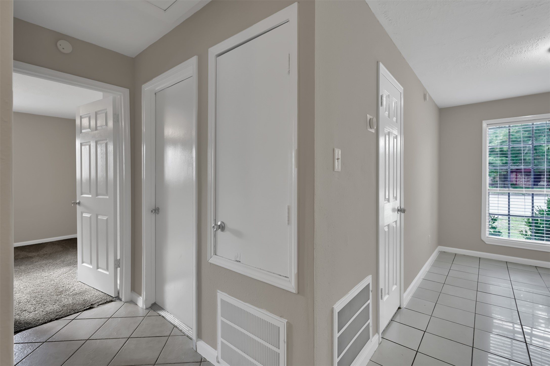 1018 Surrey Court Property Photo 16