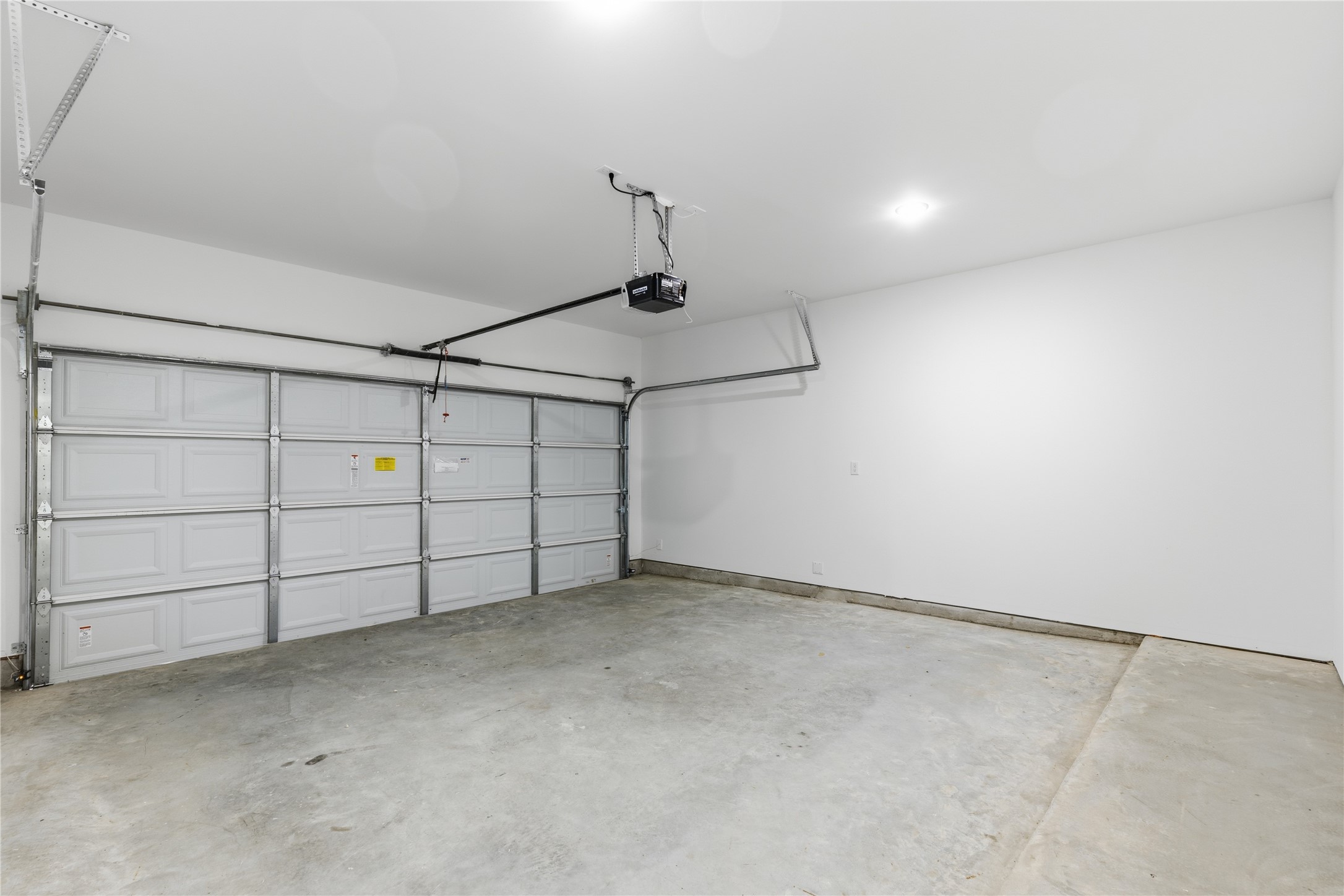 812 Elkhart Street B Property Photo 33