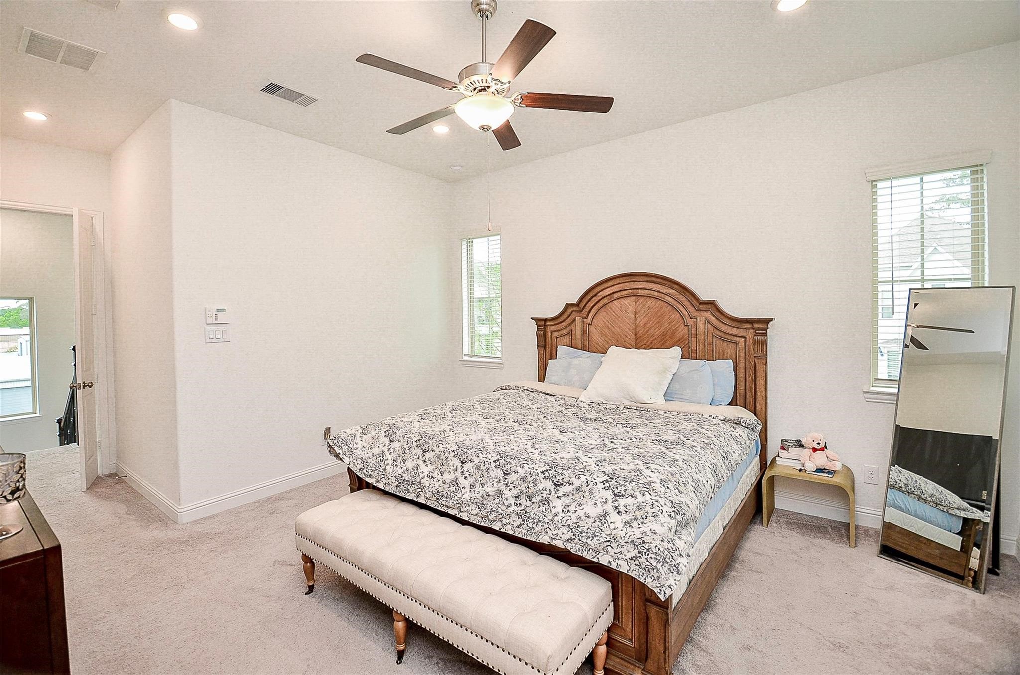 11021 Mikula Drive Property Photo 26