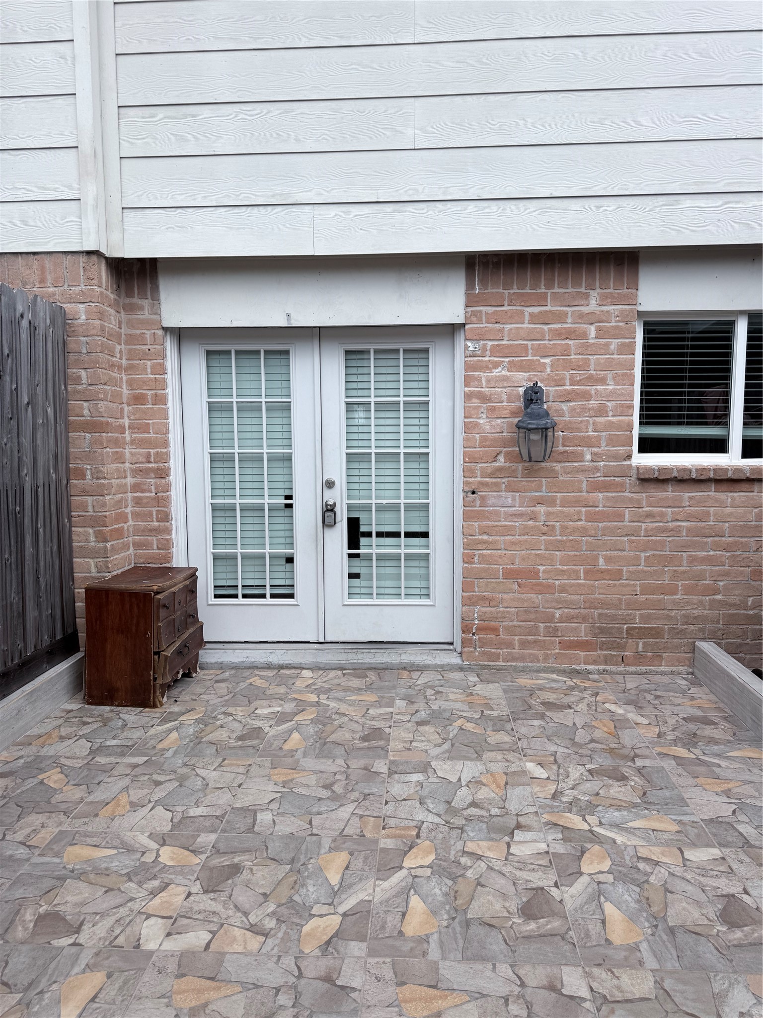 11525 Beechnut Street Property Photo 4