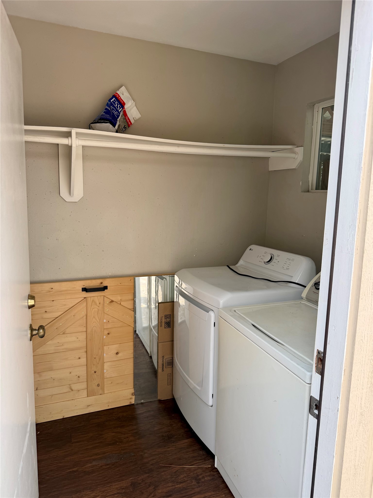 11525 Beechnut Street Property Photo 6