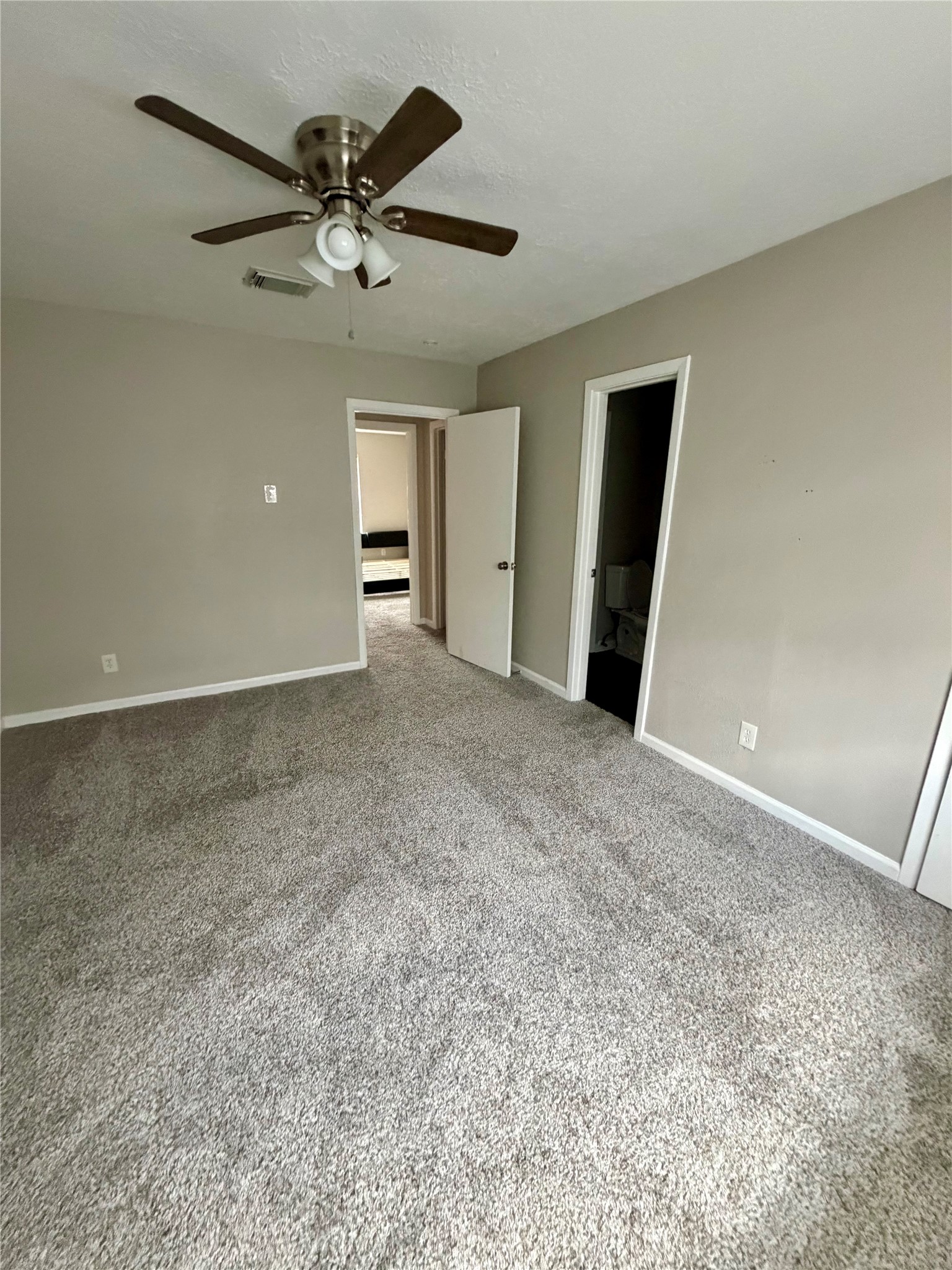 11525 Beechnut Street Property Photo 8