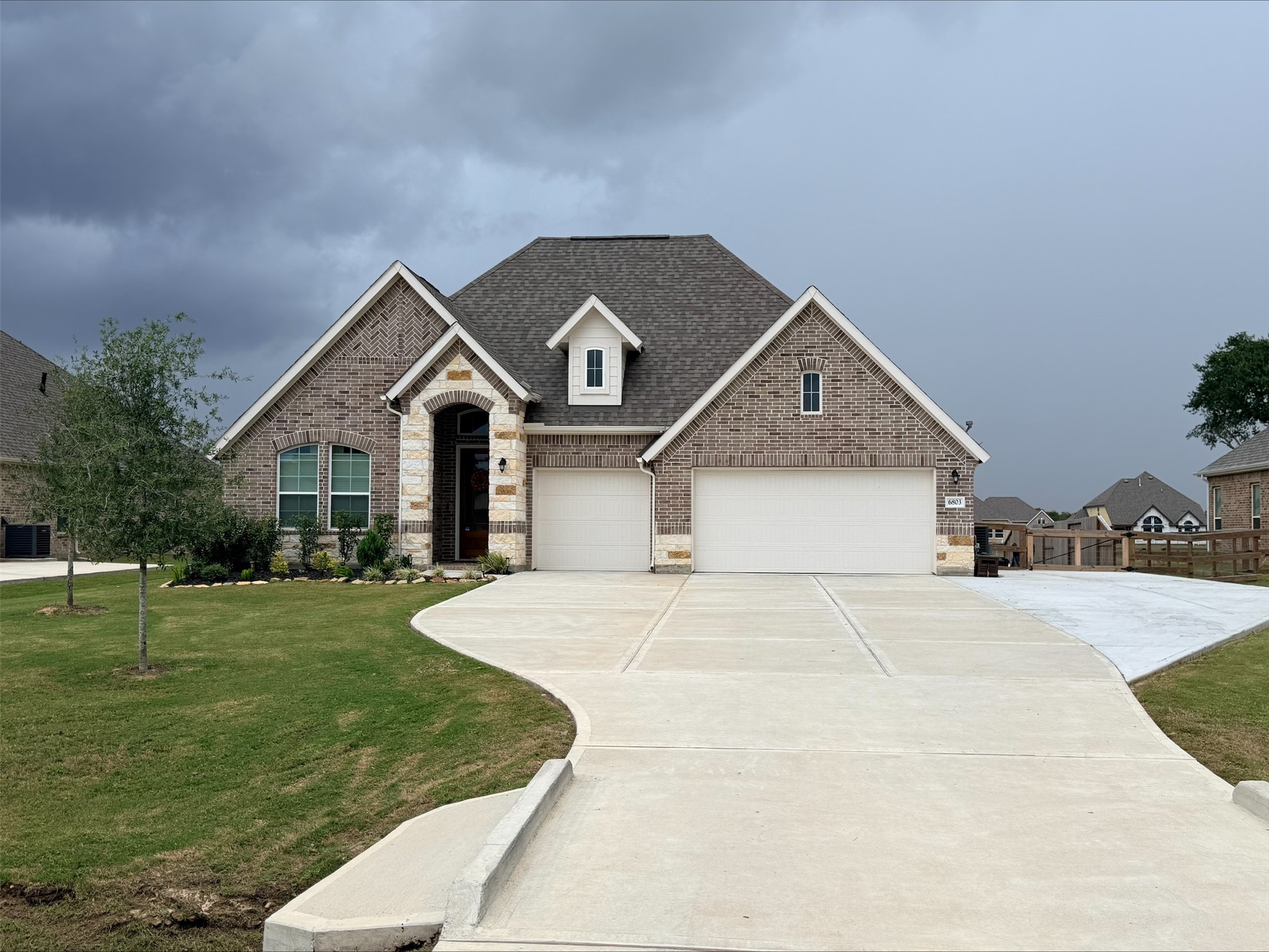 6803 Nichols Landing Property Photo 1