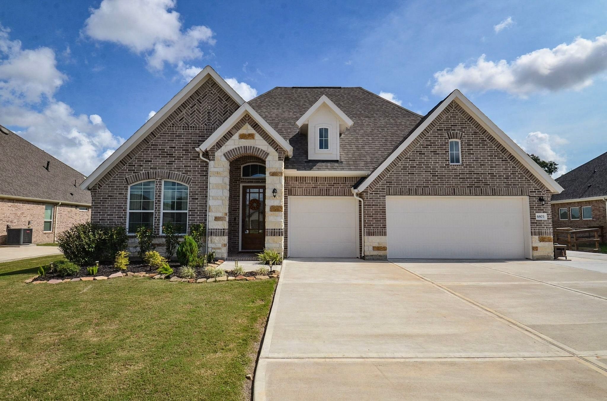 6803 Nichols Landing Property Photo 1