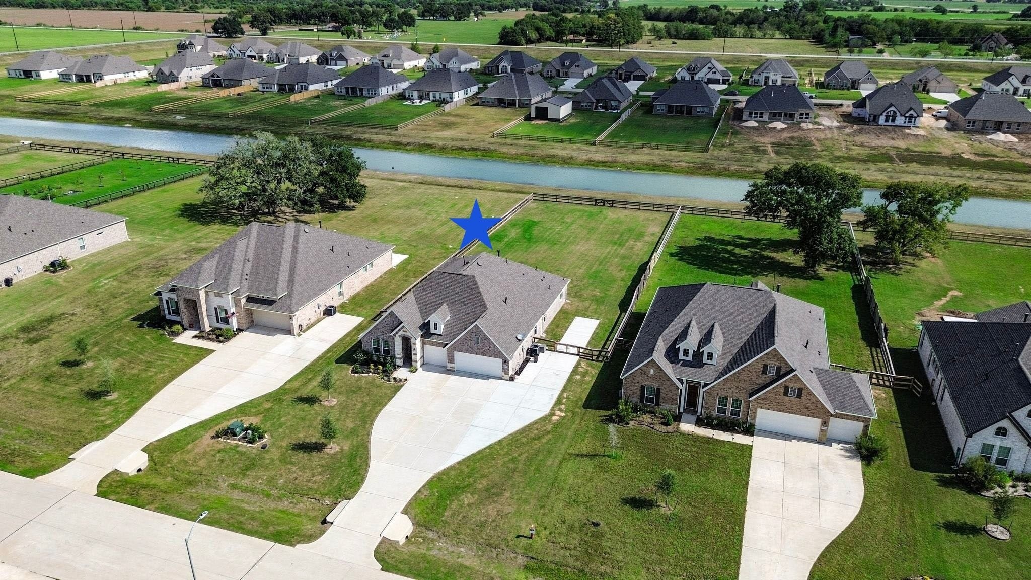 6803 Nichols Landing Property Photo 8