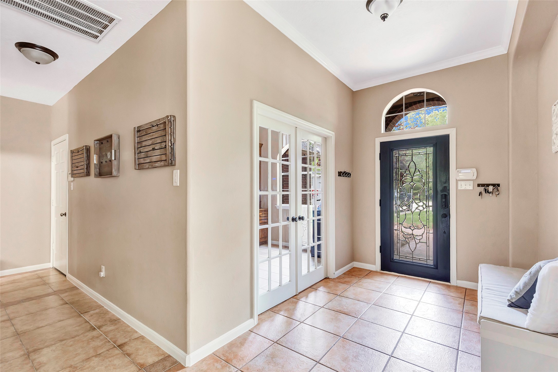 26719 Fairway Oaks Court Property Photo 3