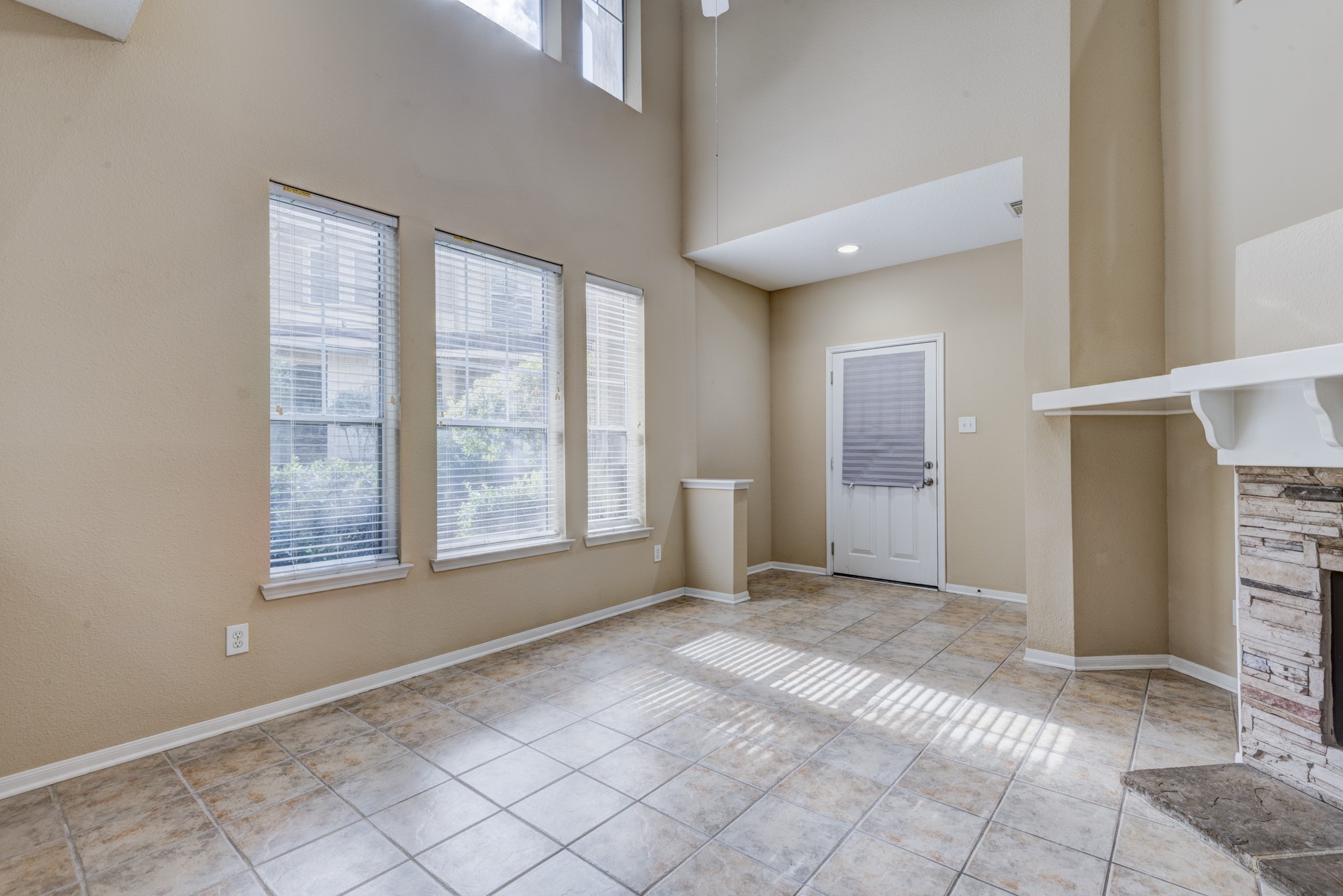 26 Stone Creek Place Property Photo 6