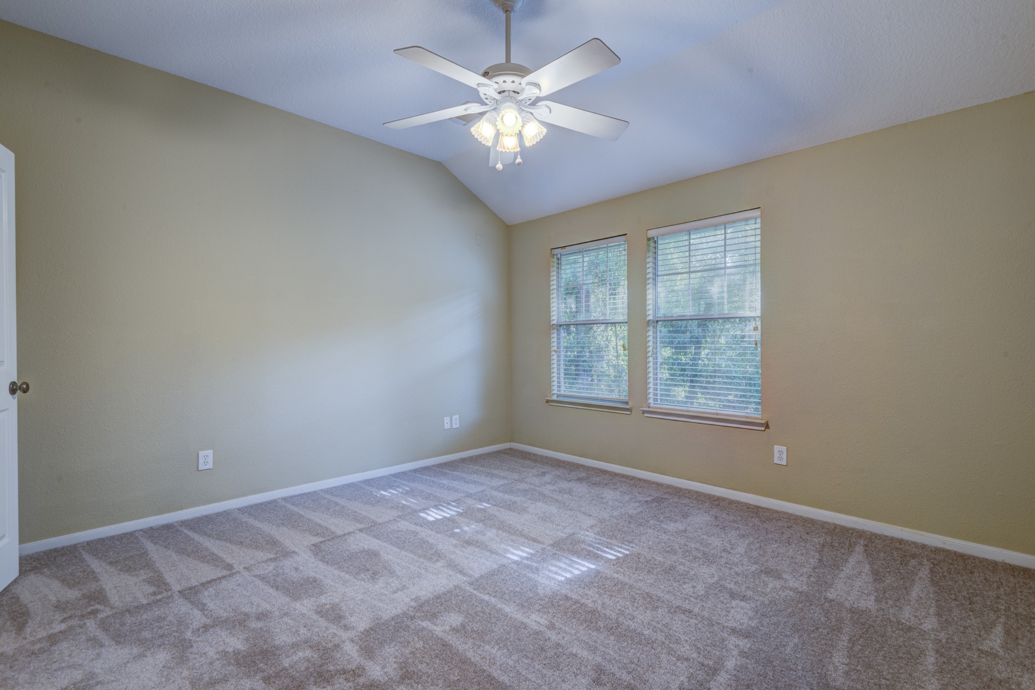 26 Stone Creek Place Property Photo 15