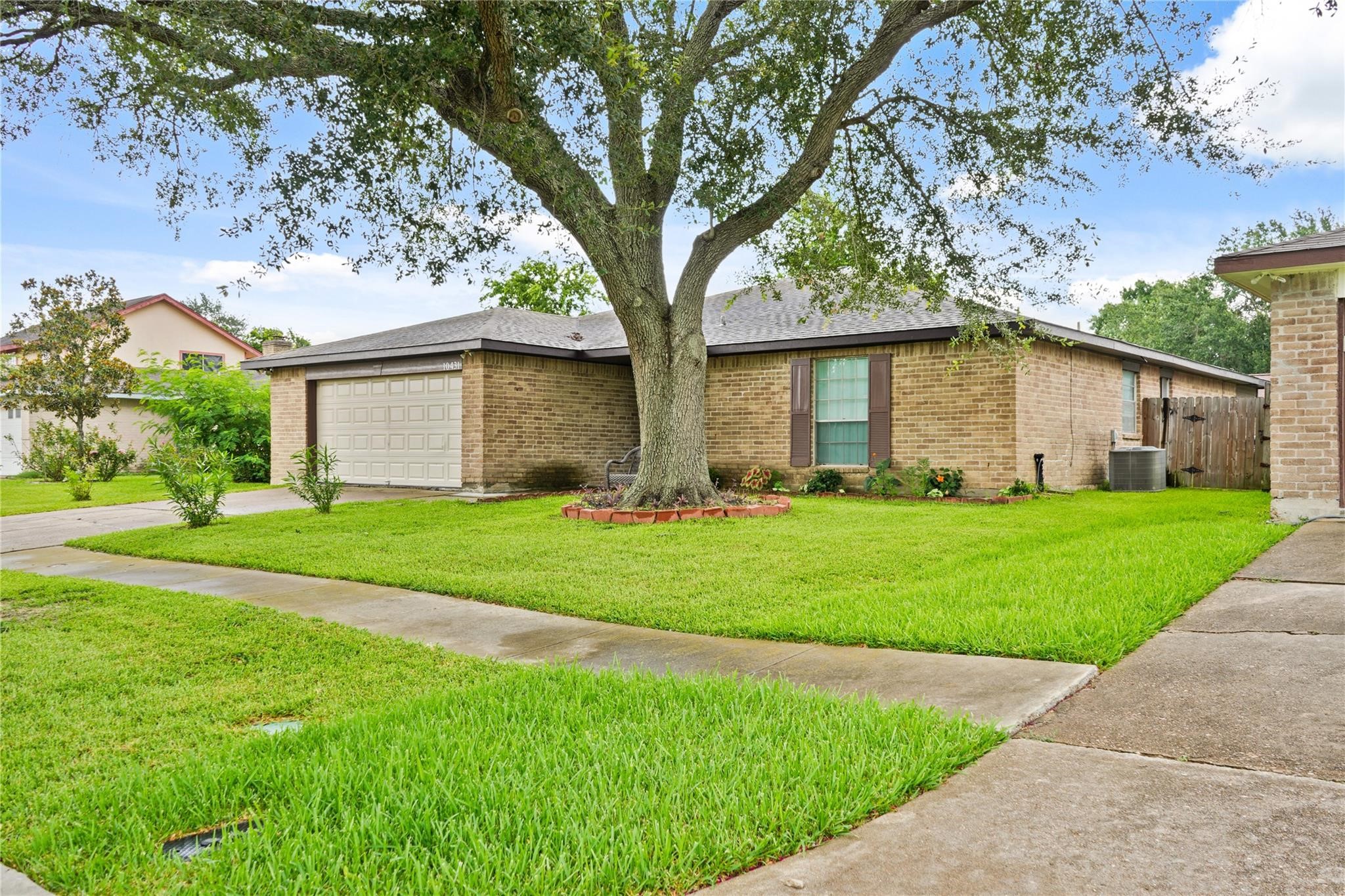 10431 Odessa Drive Property Photo 2
