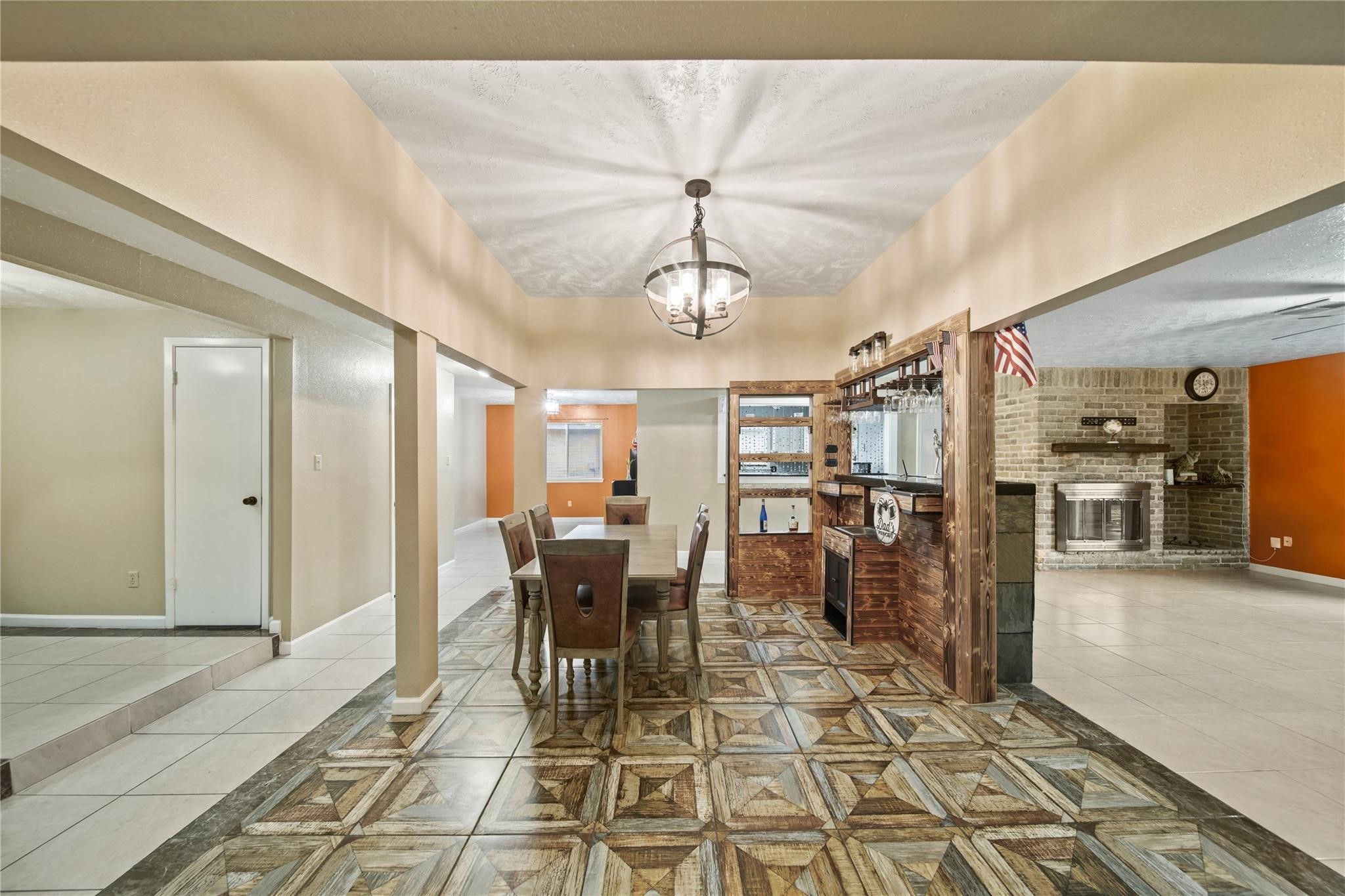 10431 Odessa Drive Property Photo 5