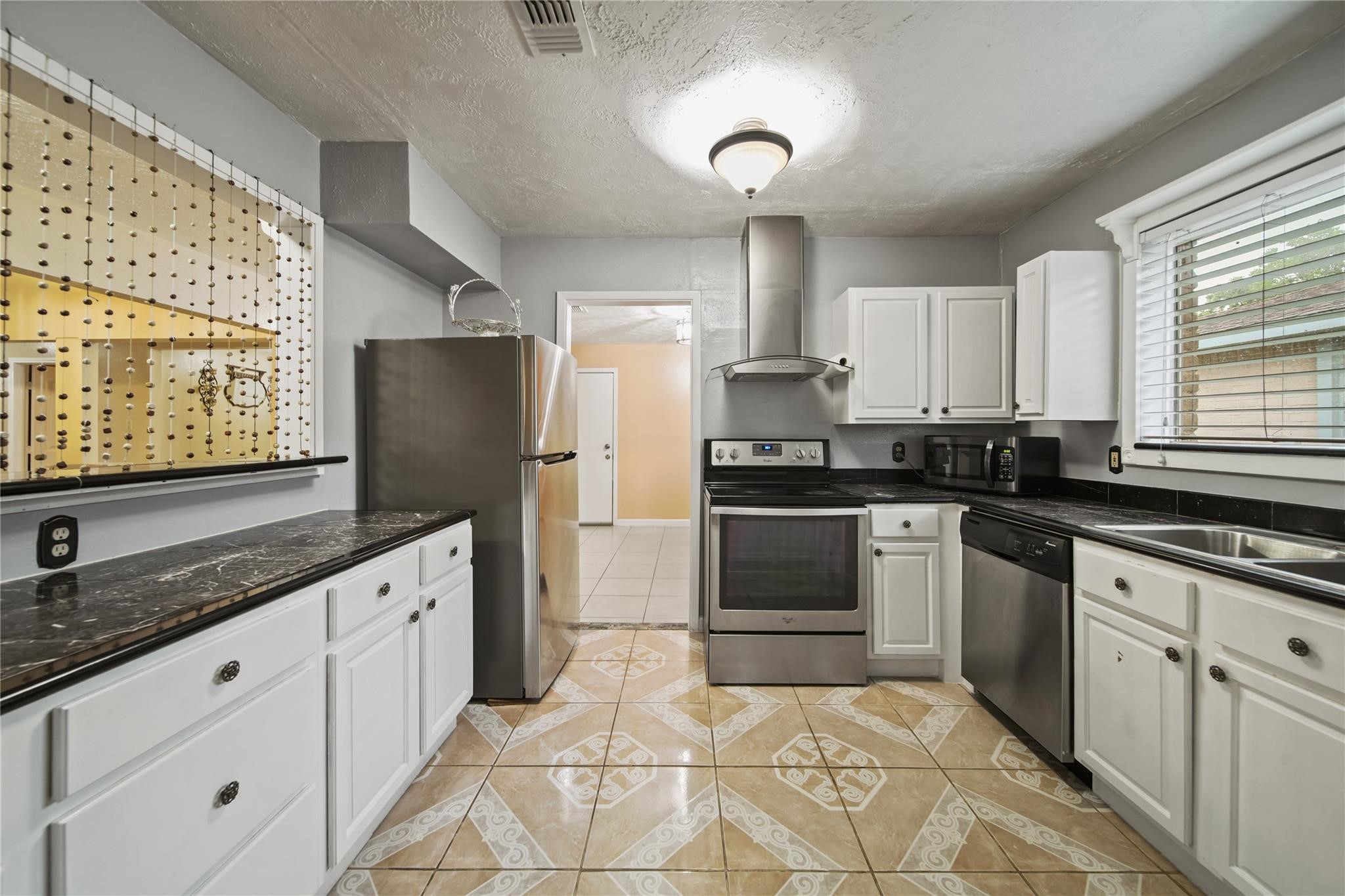 10431 Odessa Drive Property Photo 15